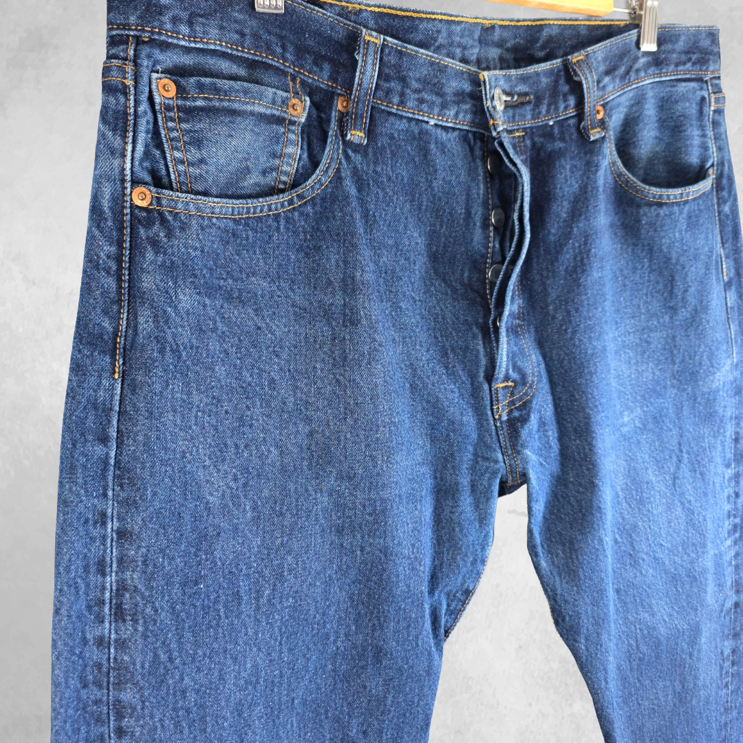 Levi’s 501 Jeans Mens W38 L30 Blue Straight Leg Button Fly Denim Classic