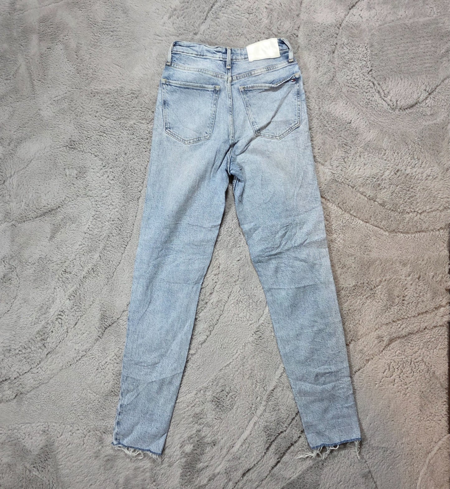 Tommy Hilfiger Women’s Jeans Reseller Bundle x4 | Mixed Washes & Styles | Grade