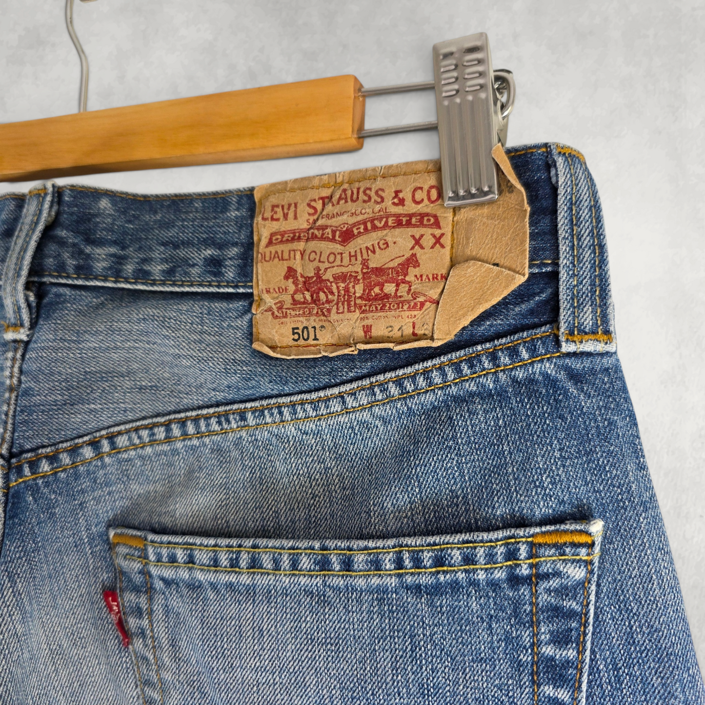 Levi’s 501 Jeans W30 L32 (W31 Tag) Blue Straight Leg Button Fly Men’s Denim