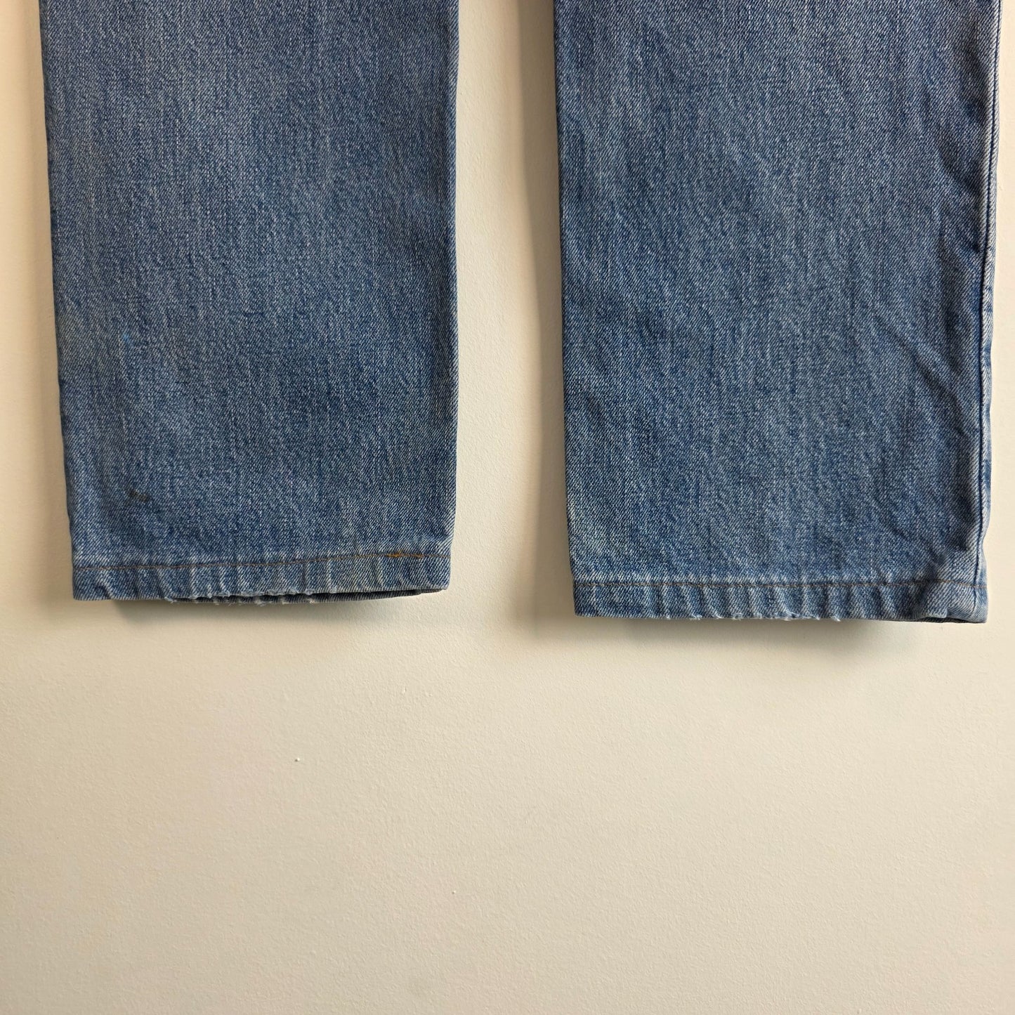 Levi’s 595 Jeans W30 L28 (Tagged W32 L34) Blue Straight Men’s Paint Marks