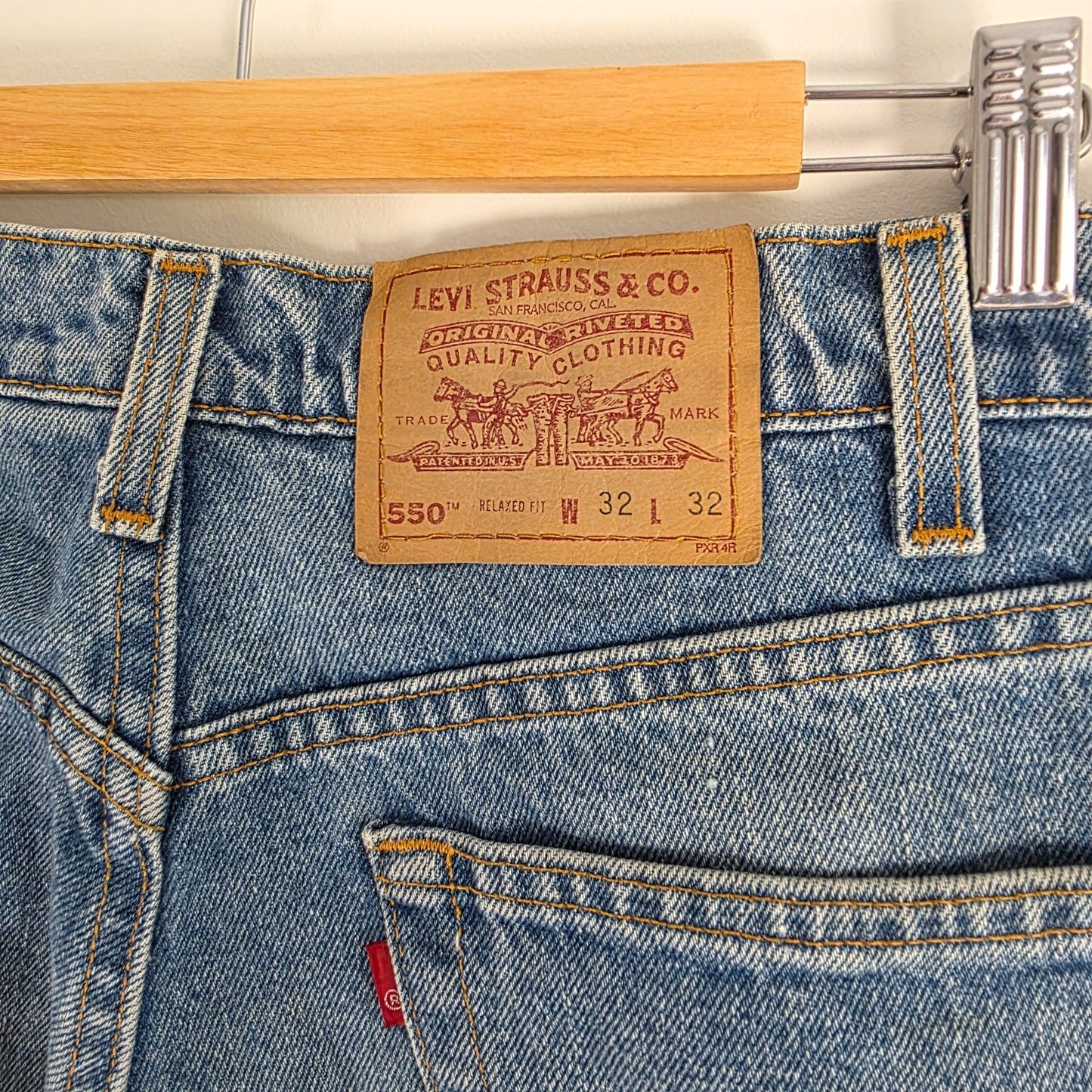 Levi’s 550 Jeans W31 L32 (Tagged W32) Blue Relaxed Fit Men’s USA Made Vintage