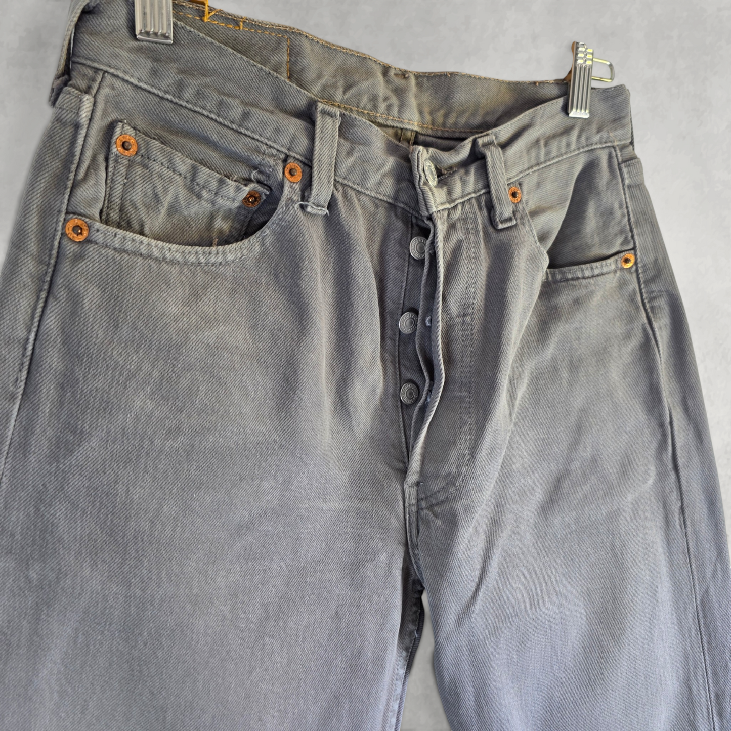 Levi’s 501 Jeans W26 L33 Grey Straight Leg Button Fly Vintage Made in Spain