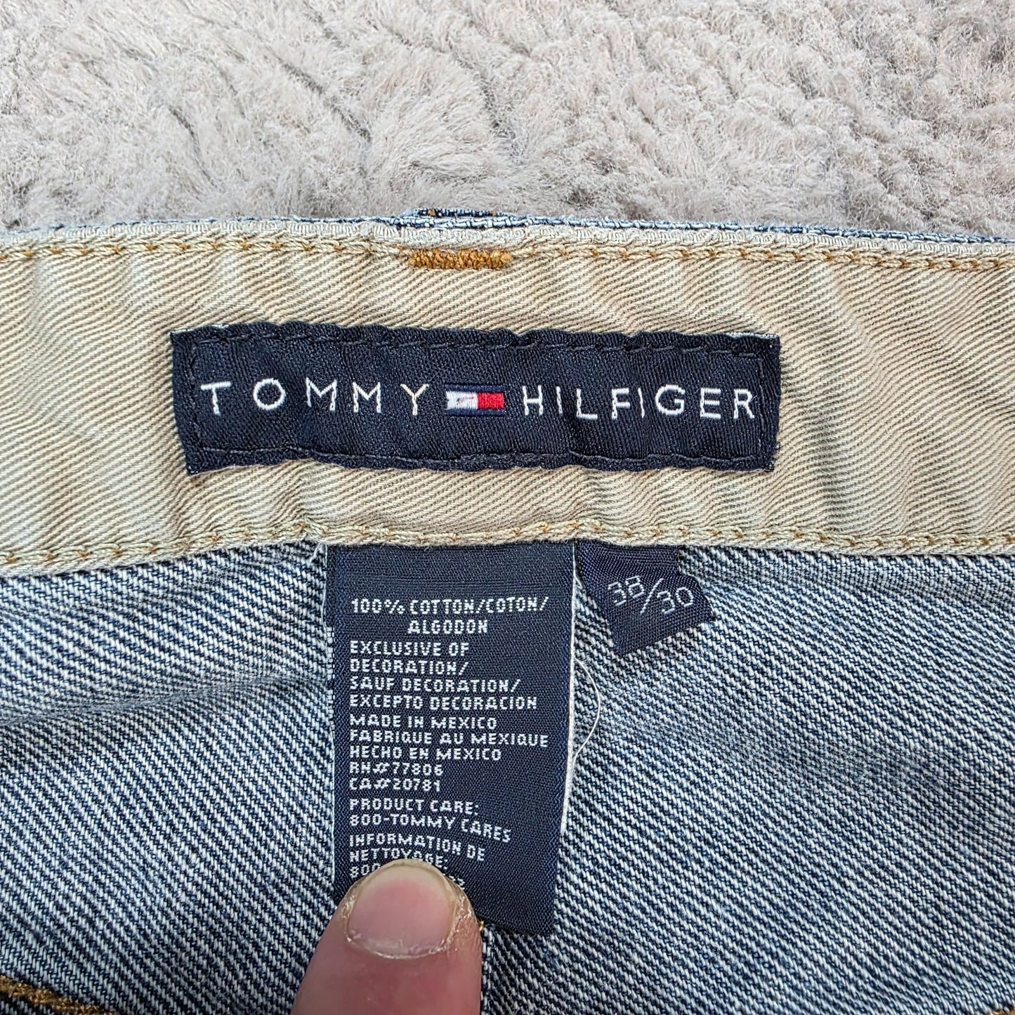 Vintage Y2K Tommy Hilfiger Relaxed Fit Jeans W38 L30 Blue Made in Mexico