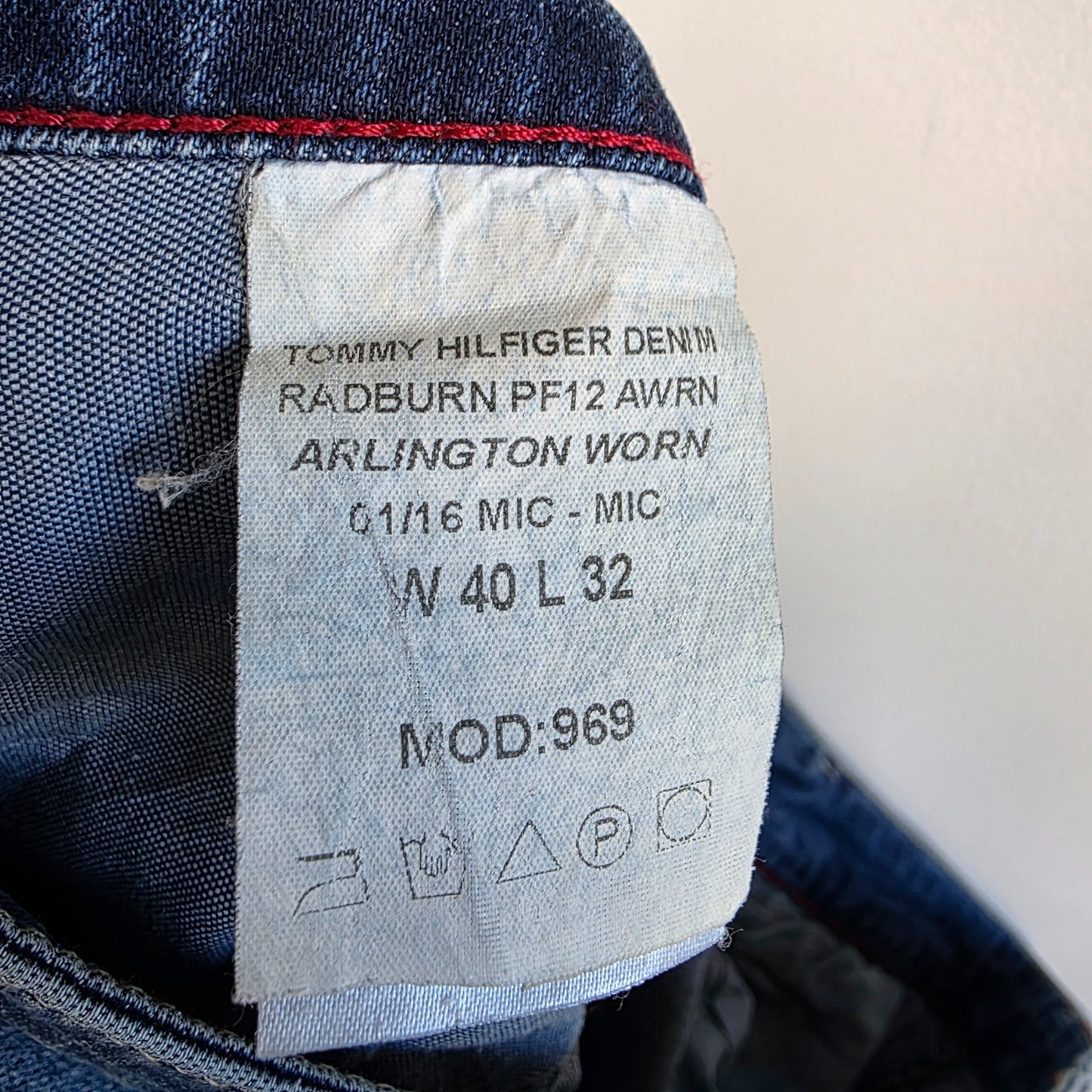 Tommy Hilfiger Arlington Jeans W39 L33 (Tag W40 L32) Blue Straight Fit Men's Den