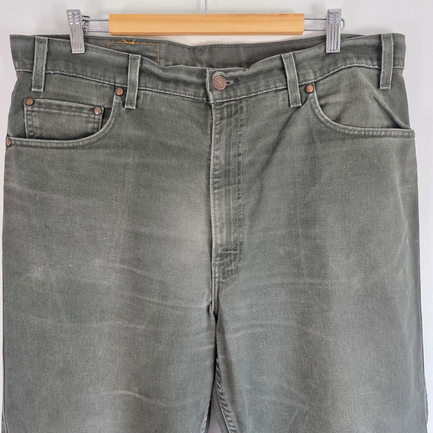 Vintage Levi’s 540 Jeans W38 L29 Grey Relaxed Fit USA Made Denim