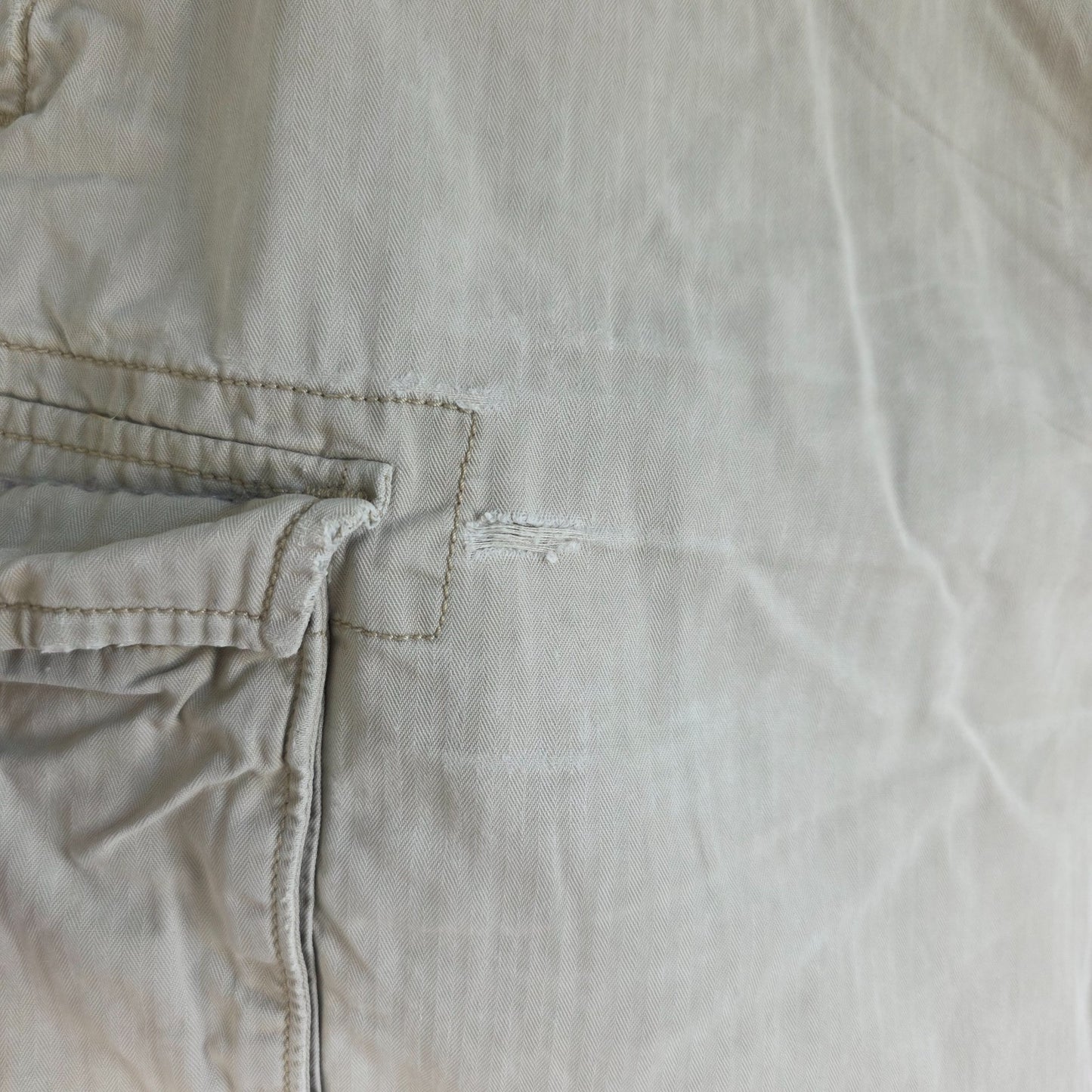 Levi’s Cargo Shorts Mens W38 Beige Utility Combat Shorts Cotton