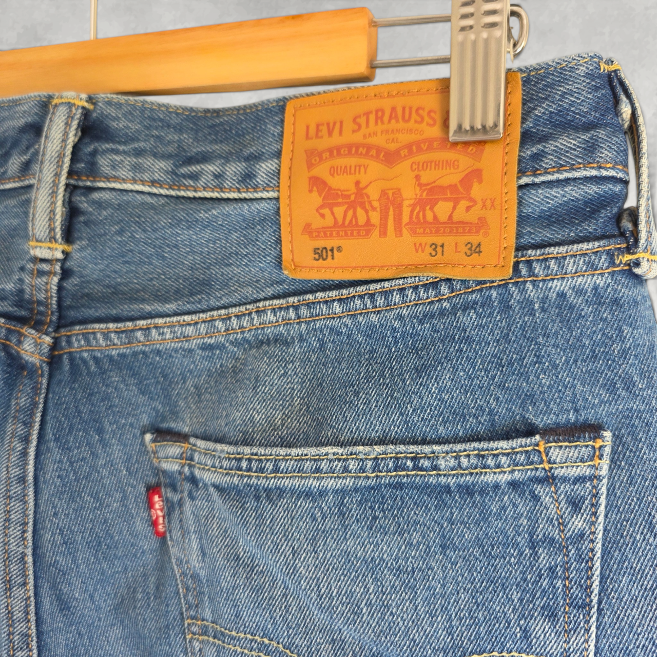 Levi’s 501 Jeans W31 L34 Blue Straight Leg Button Fly Classic Denim