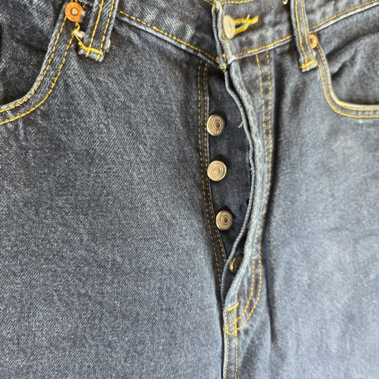 Levi’s 501 Jeans W33 (W32) L27 Blue Straight Leg Button Fly Cropped Raw Hem