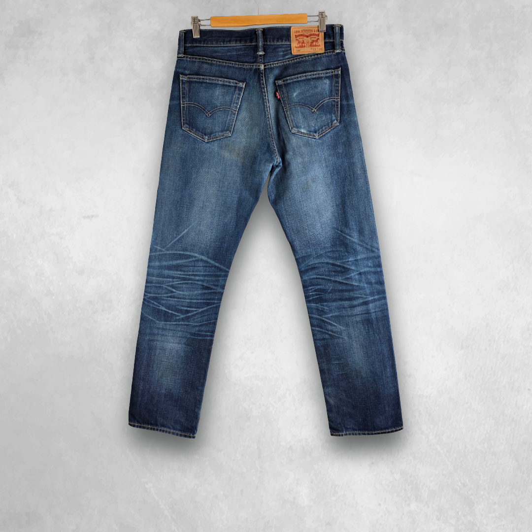 Levi’s 504 Straight Jeans Men’s W32 L33 Blue Denim (W33 L34 Tag)