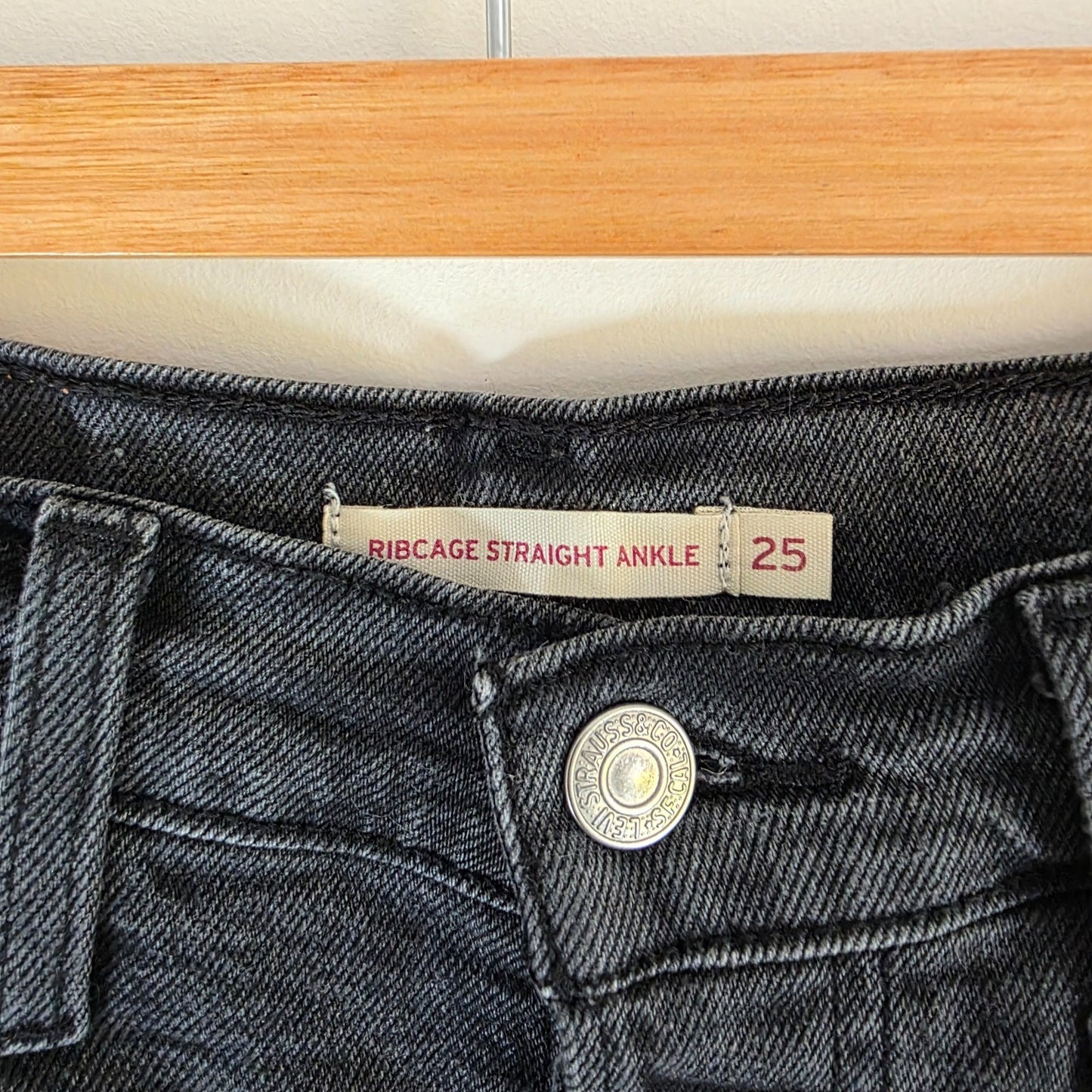 Levi's Ribcage Straight Ankle Jeans Women's W25 L29 Black Grey High Rise Stretch