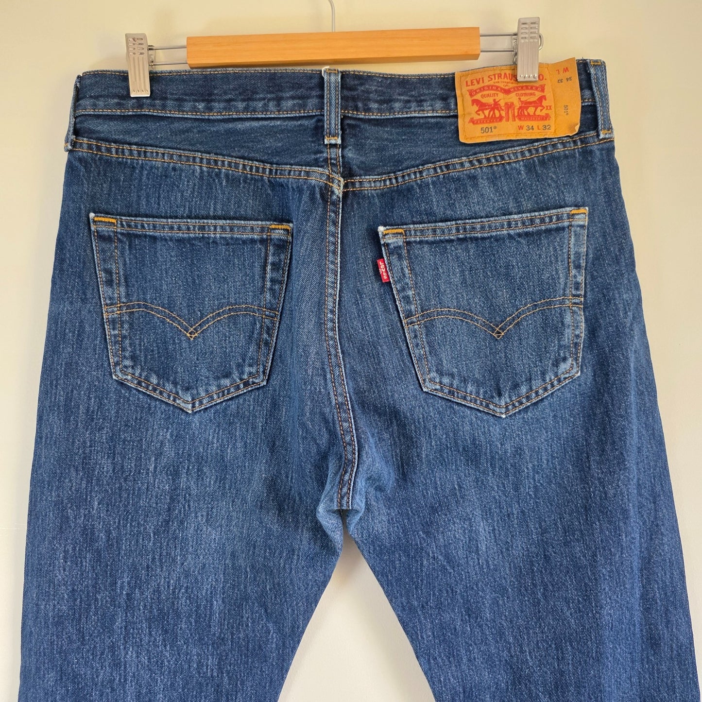 Levi's 501 Straight Leg Jeans W34 L32 Blue Denim Button Fly Cotton Men's