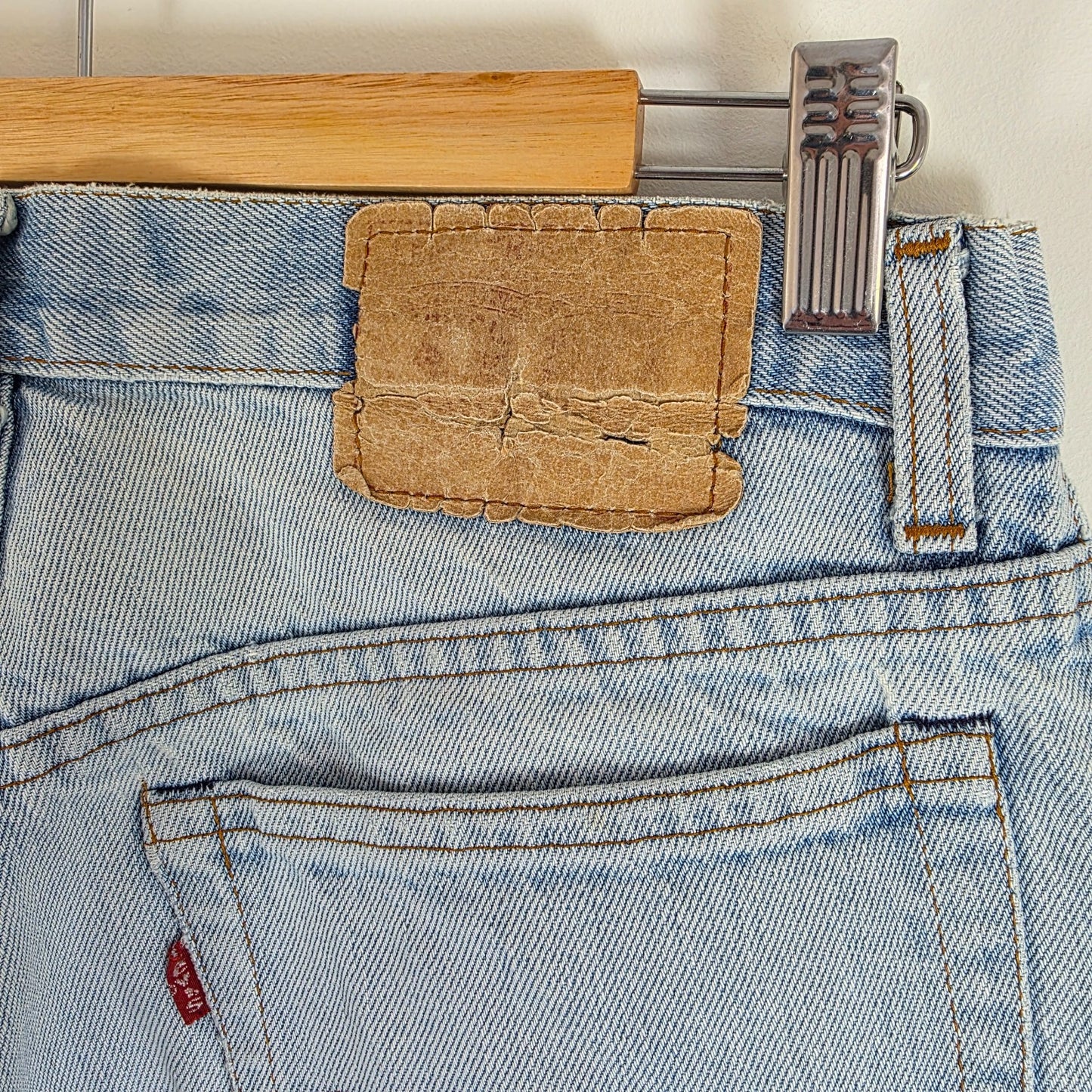 Levi’s Vintage Jeans W32 L29 Blue Straight Custom Patch Distressed Y2K