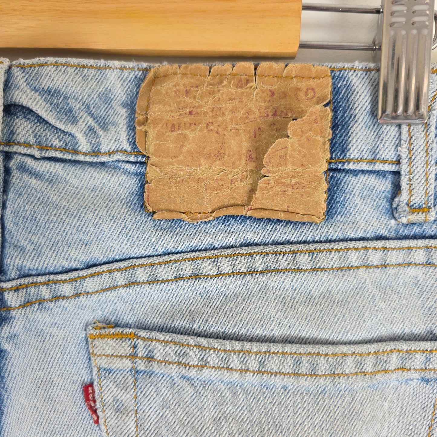 Vintage Levi’s 341 Jeans W32 L32 Distressed Blue Made in Australia 90s Grunge