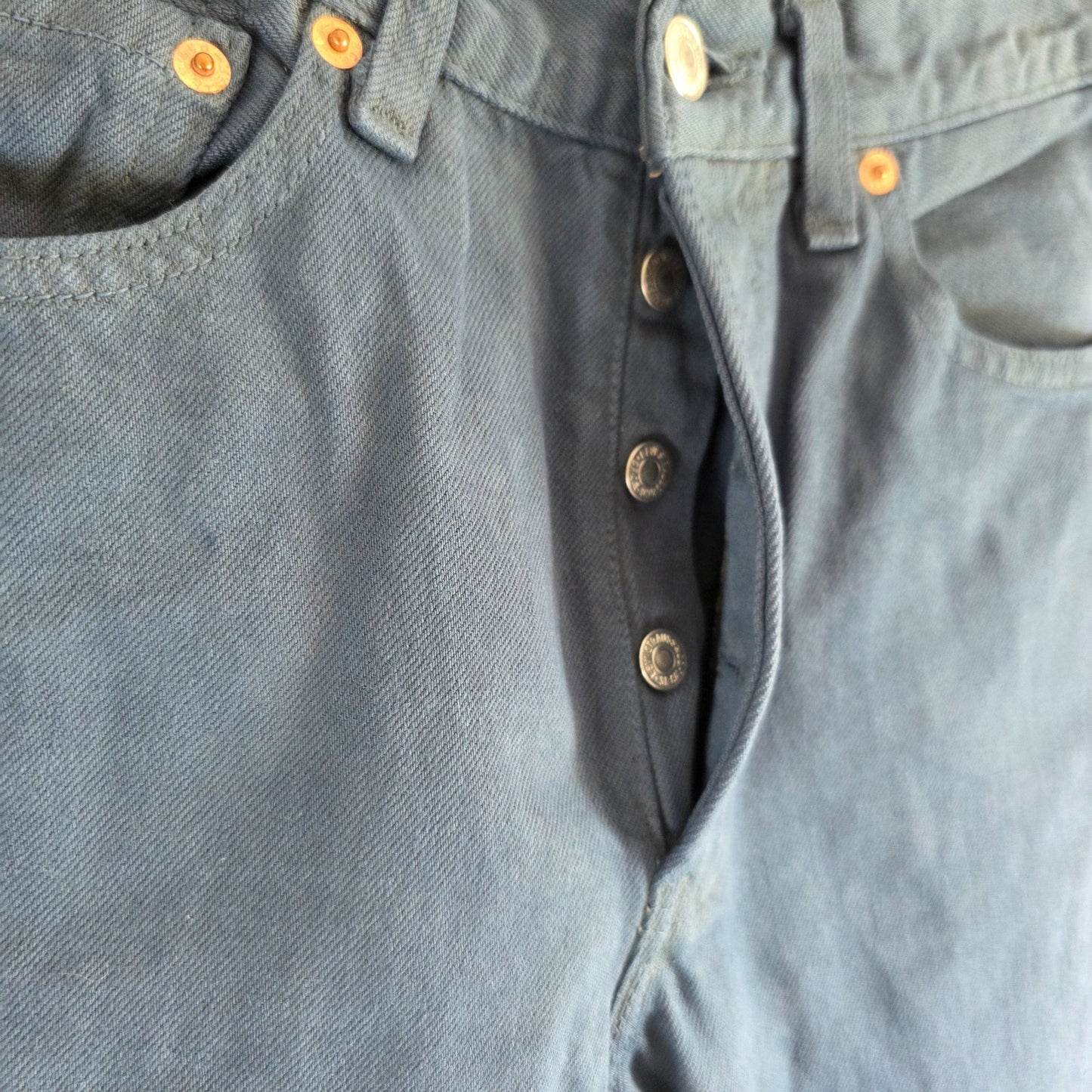 Levi’s 501 Jeans W26 (W28) L31 Blue Straight Leg Button Fly Vintage USA