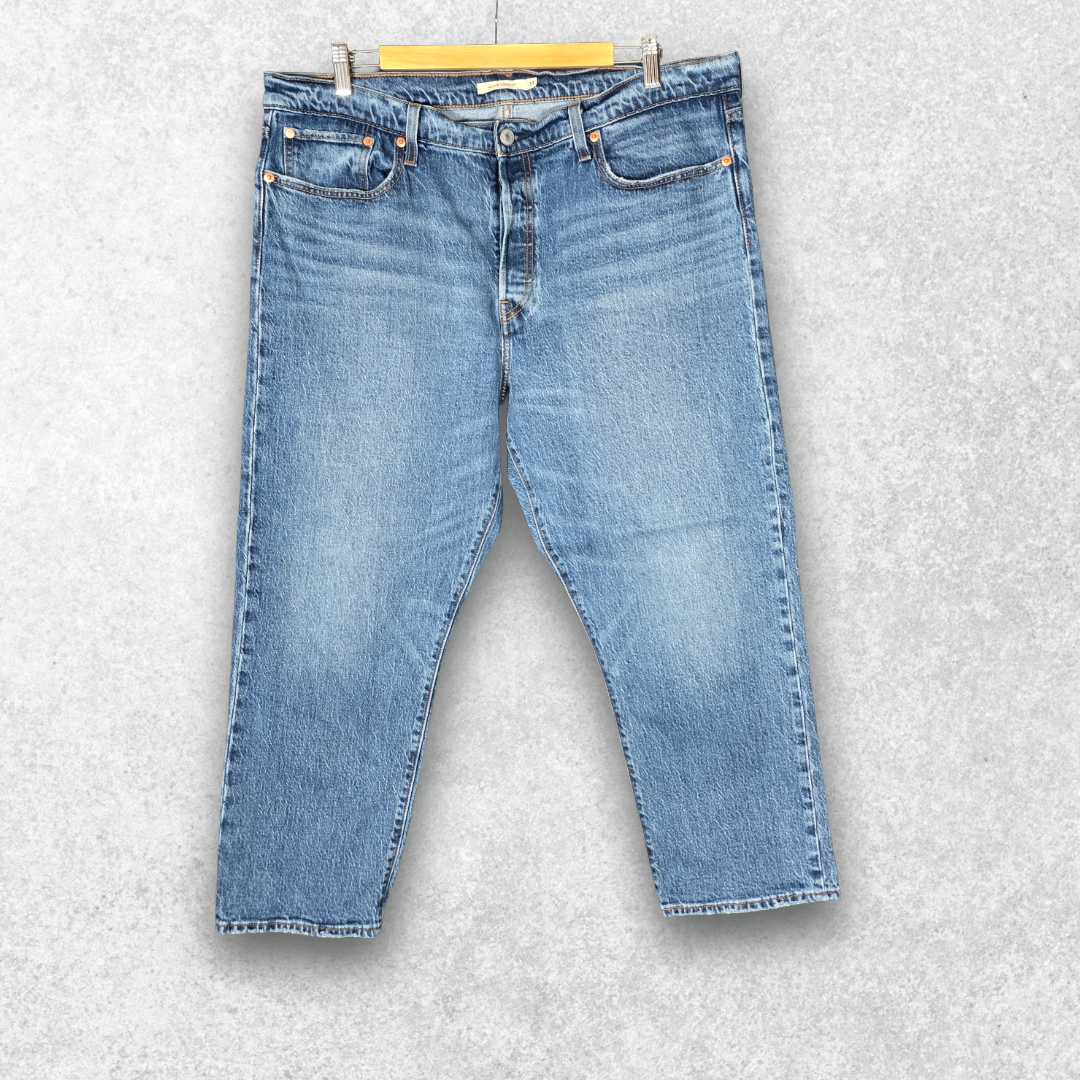 Levi’s Wedgie Straight Jeans W38 L26 (Tag W34) Blue Button Fly Women’s