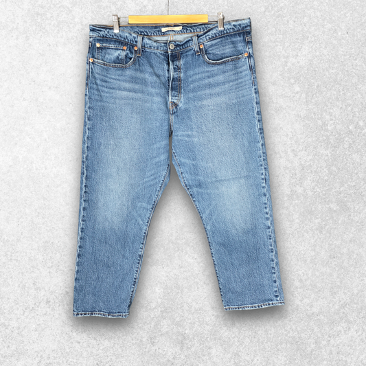 Levi’s Wedgie Straight Jeans W38 L26 (Tag W34) Blue Button Fly Women’s
