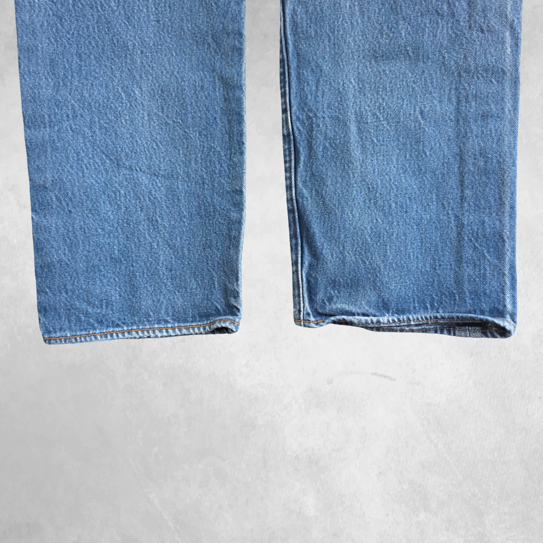 Levi’s 501 Jeans W32 L31 (W34 Tag) Men’s Blue Straight Fit Denim Button Fly