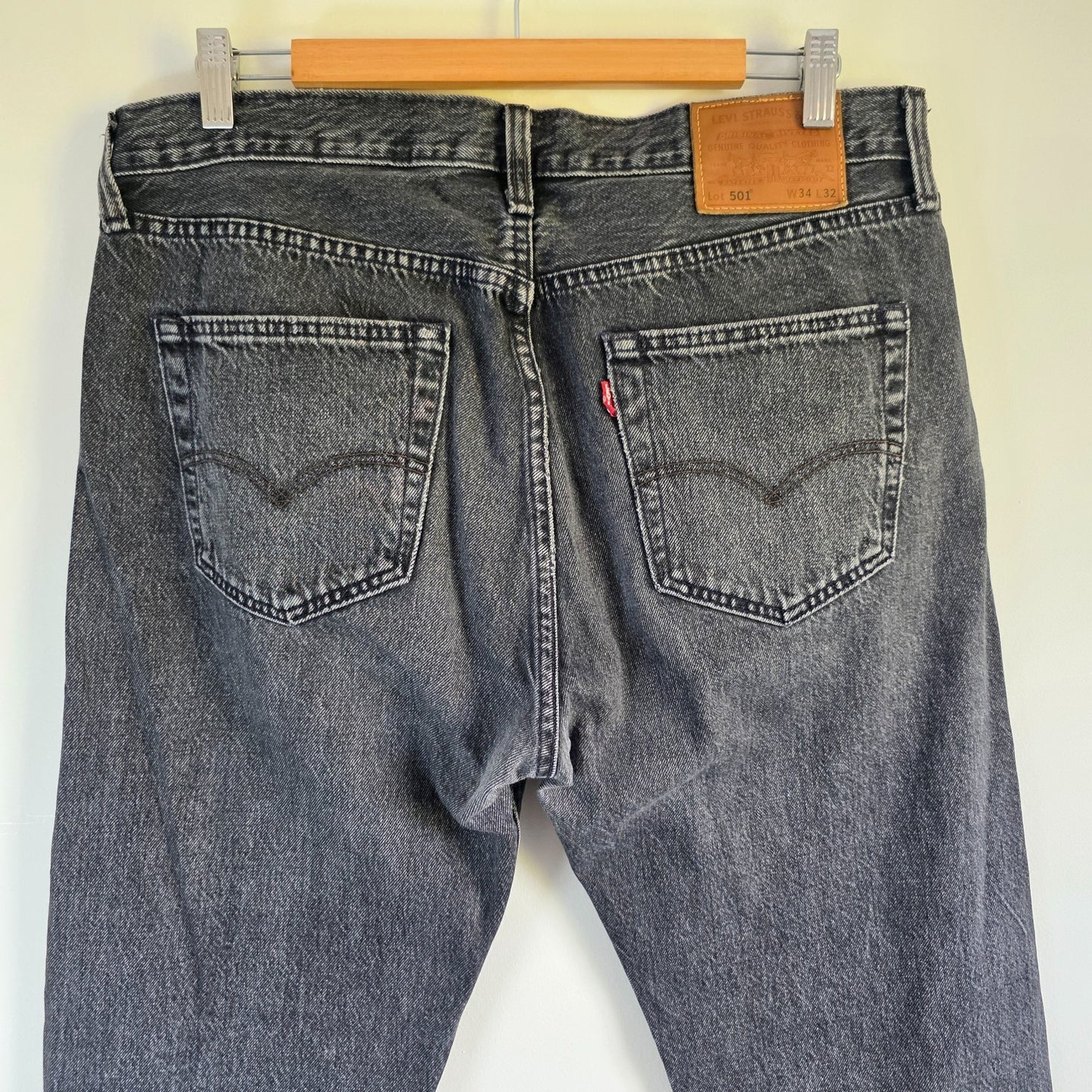 Levi's 501 Straight Leg Jeans W34 L32 Black Grey Denim Button Fly Cotton Men's
