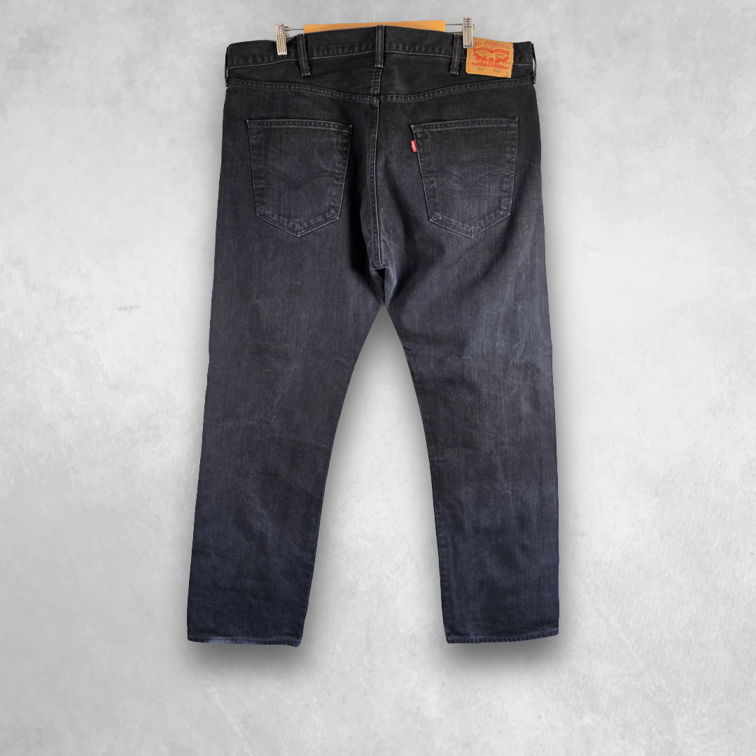 Levi’s 501 Jeans Men’s W42 L32 Black Straight Leg Denim Button Fly