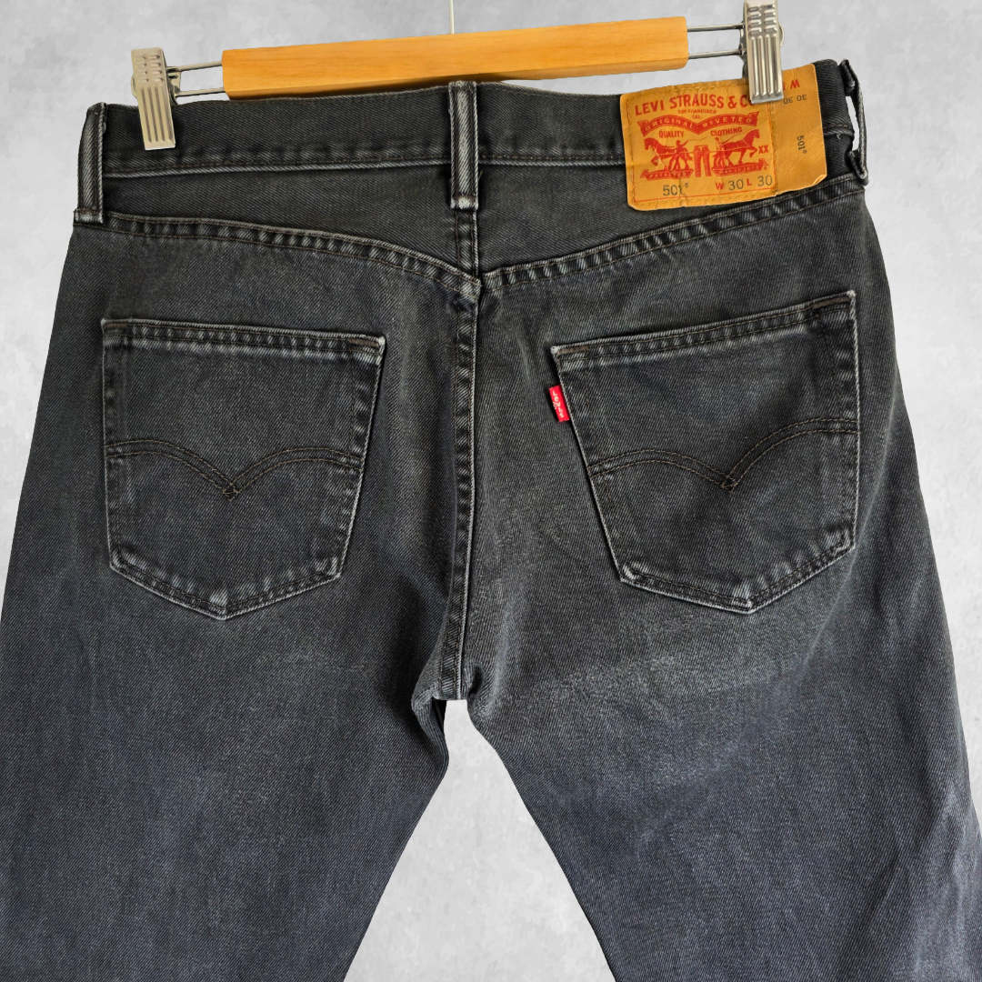 Levi’s 501 Jeans W30 L30 Black Vintage Y2K Straight Fit Button Fly Faded