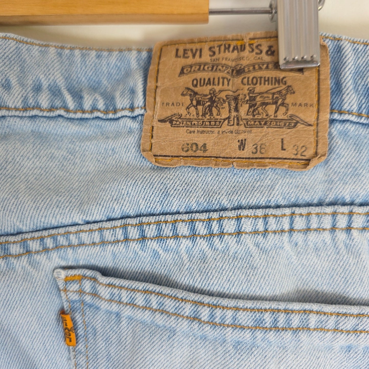 Vintage Levi’s 604 Jeans W35 L32 Blue Orange Tab Made in Australia 90s Mens