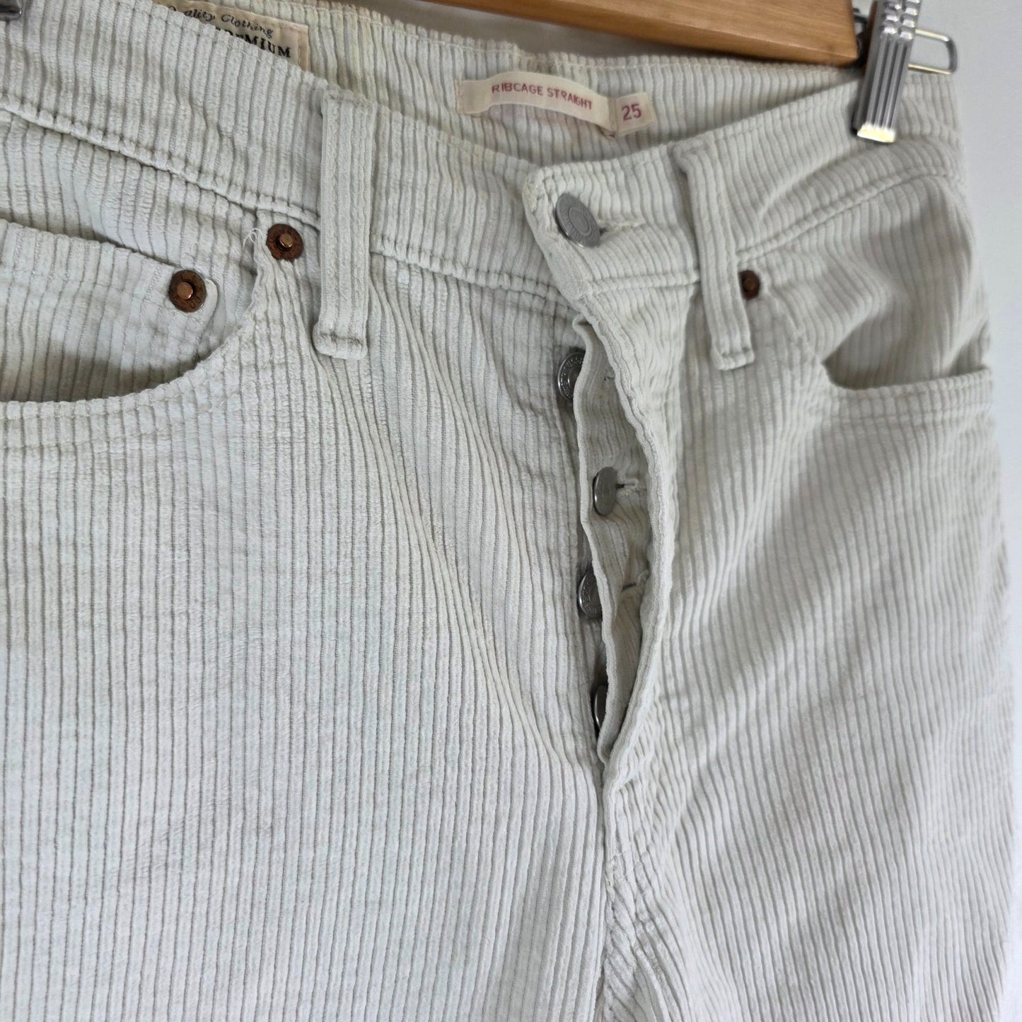 Levi's Ribcage Straight Corduroy Trousers Women's W25 L27 White Cream High Rise