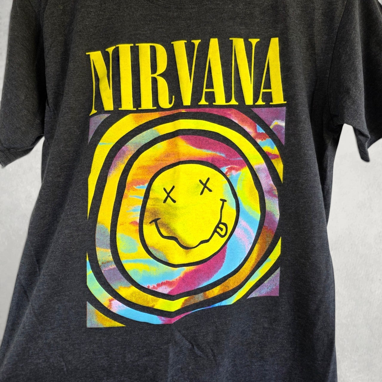 Nirvana Smiley Face Graphic Band T Shirt Grey Small Grunge Rock Tee