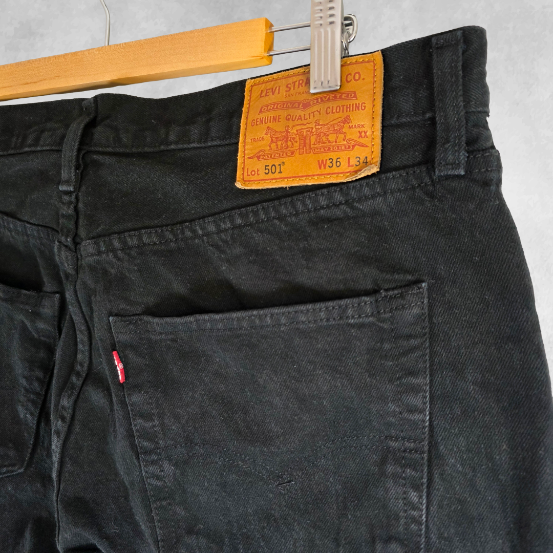 Levi’s 501 Jeans W36 L34 Black Straight Fit Denim Button Fly Men’s Classic