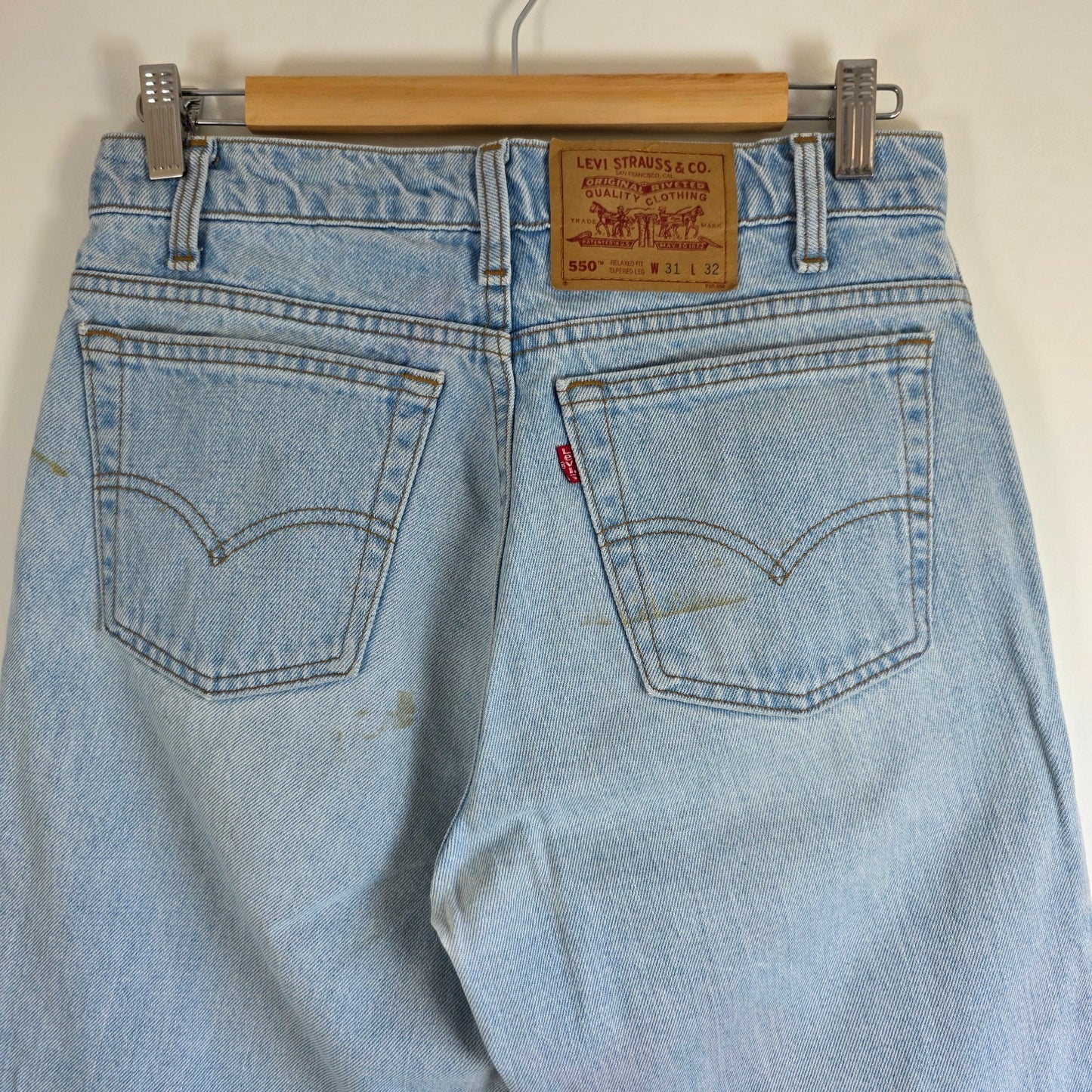Vintage Levi’s 550 Jeans W30 L29.5 Blue Relaxed Tapered Mens 90s Made in Canada
