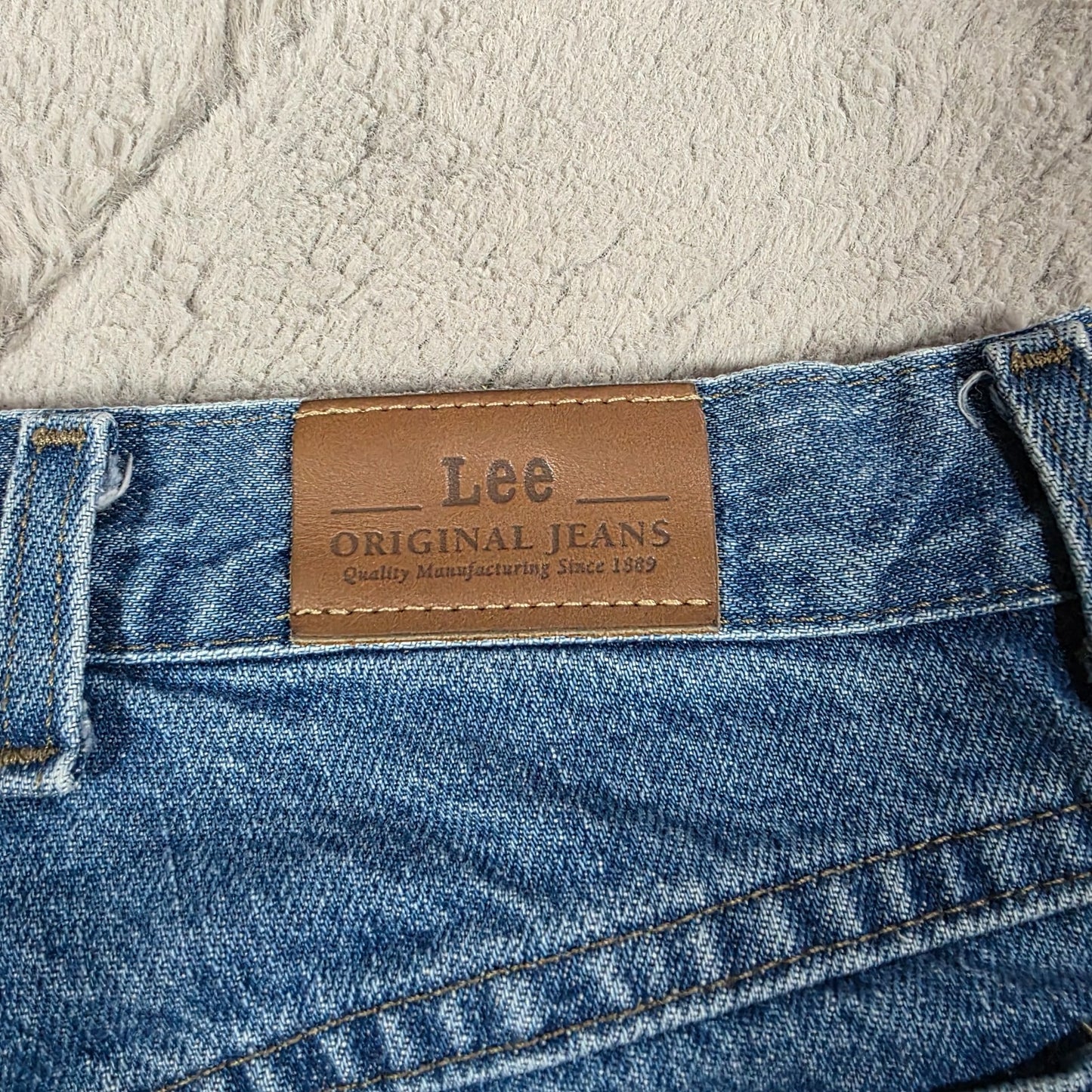Vintage Lee Women’s Jeans W27 L34 Blue High Rise Slim Leg 90s Denim