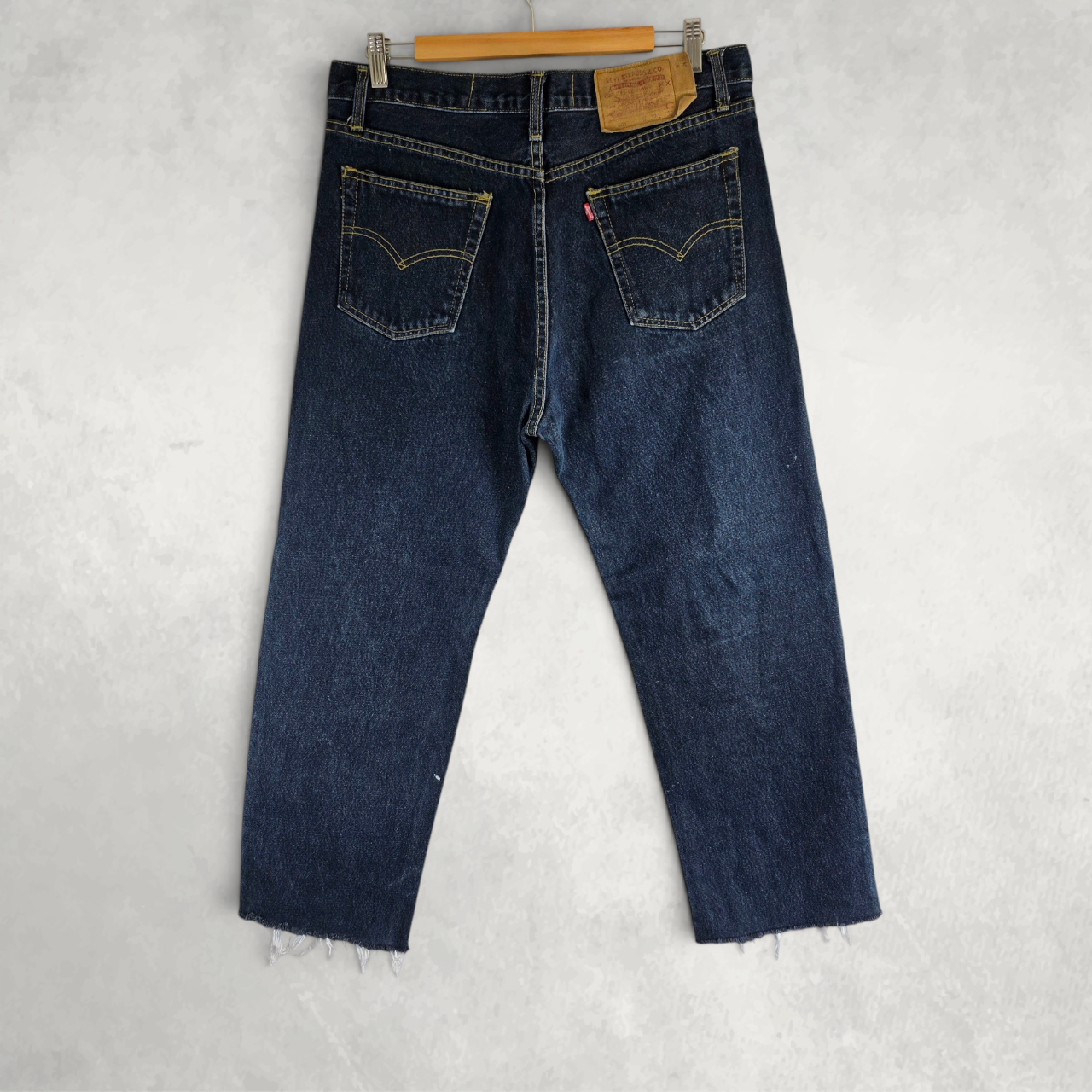Levi’s 501 Jeans W33 (W32) L27 Blue Straight Leg Button Fly Cropped Raw Hem