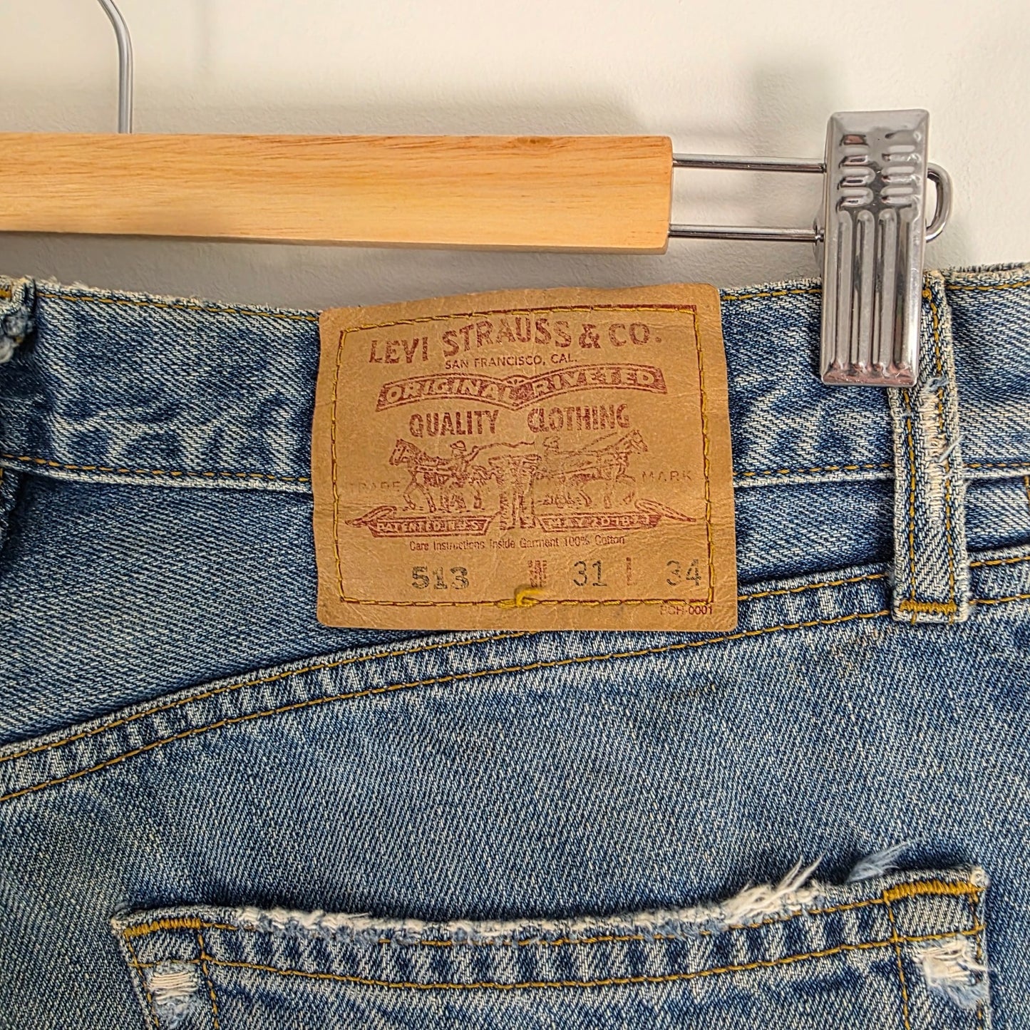 Levi’s 513 Jeans W31 L34 Blue Slim Straight Men’s Distressed Vintage Fade