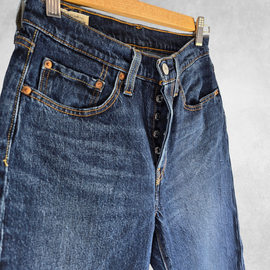 Levi’s 501 Jeans Women’s W26 L30 Blue Straight Mid Rise Contrast Stitch