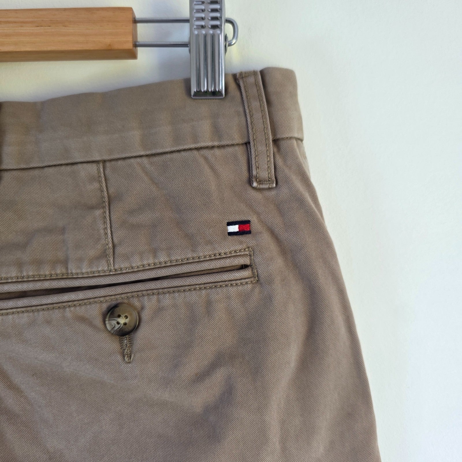 Tommy Hilfiger Denton Chino Trousers W33 L31 Beige Straight Stretch Men’s