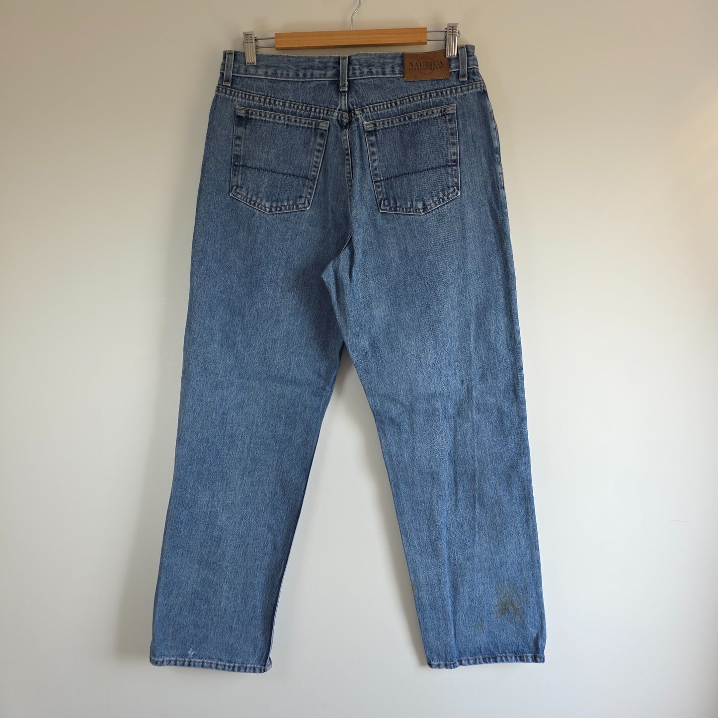 Nautica blue straight jeans 90s style with easy fit and 100% cotton material.