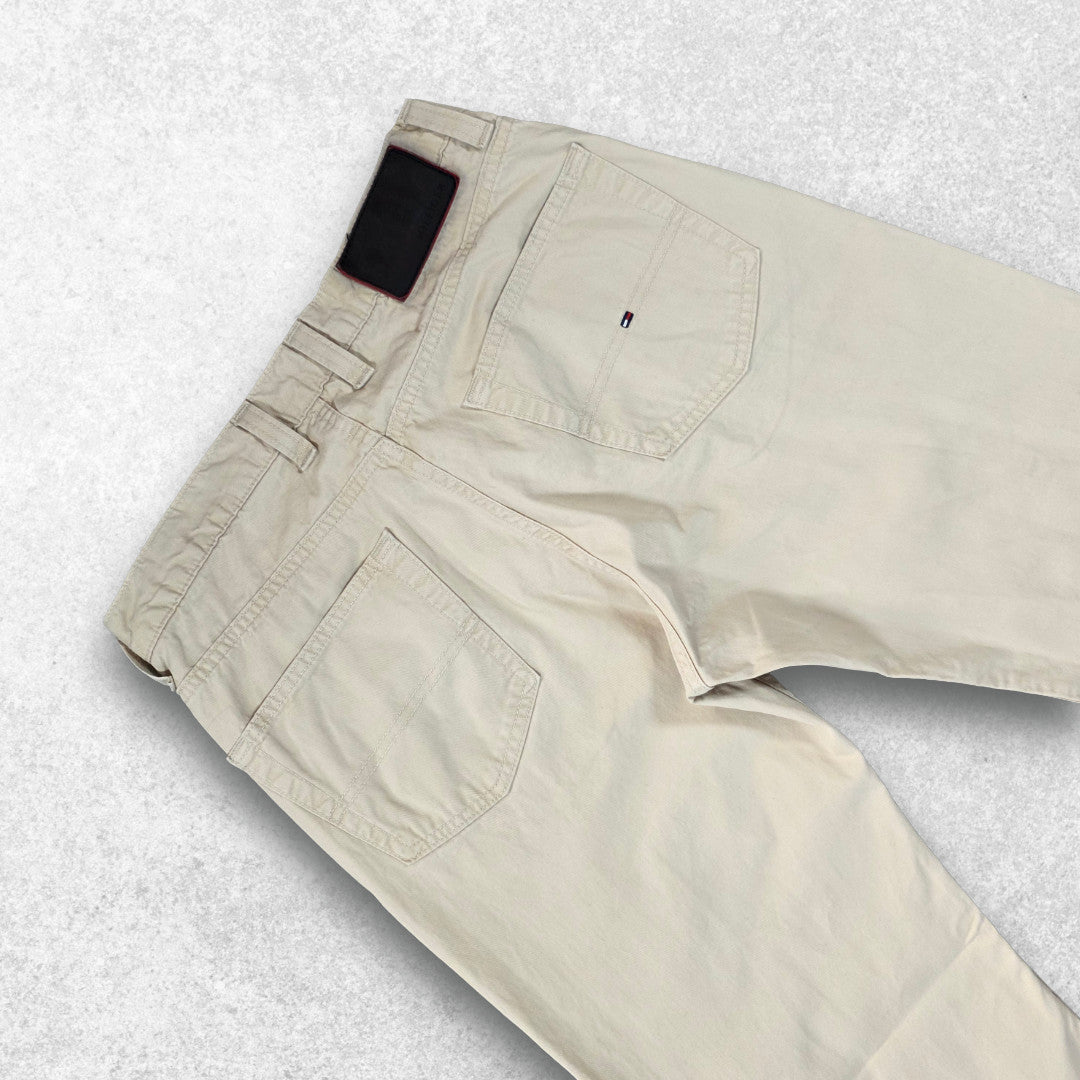 Tommy Hilfiger Madison Straight Chinos W32 L31 (W32 L32) Beige Men’s Cotton