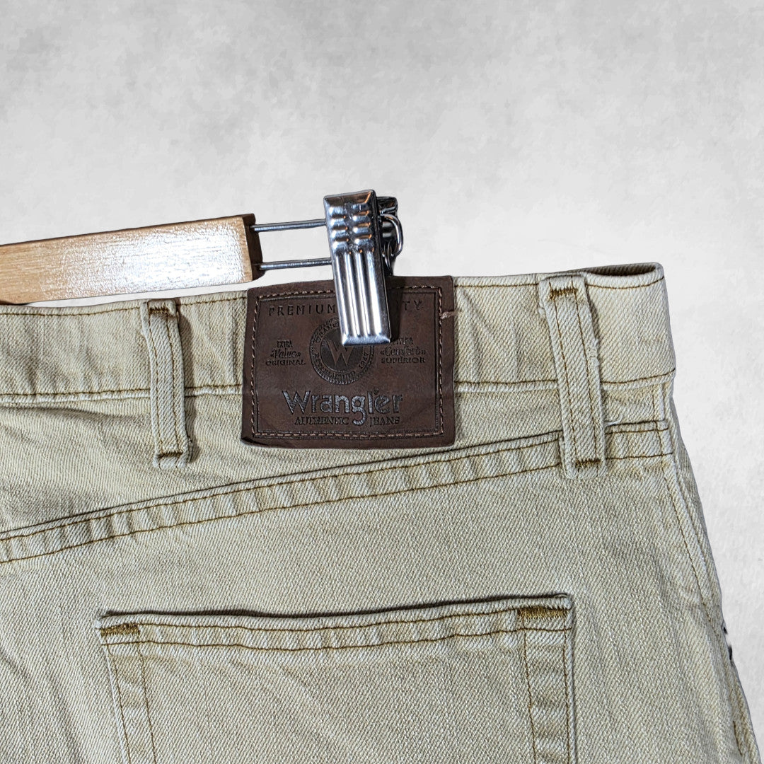 Wrangler Straight Jeans W40 L32 Beige Light Denim Workwear Summer Men’s