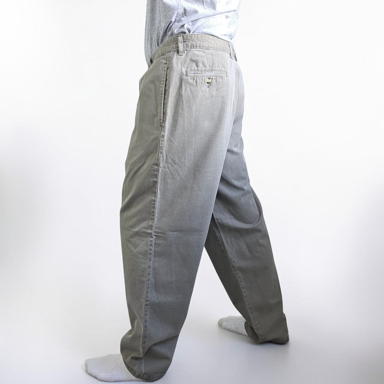 Vintage Tommy Hilfiger Chino Trousers W36 L31 Grey Straight Fit Pleated Men’s