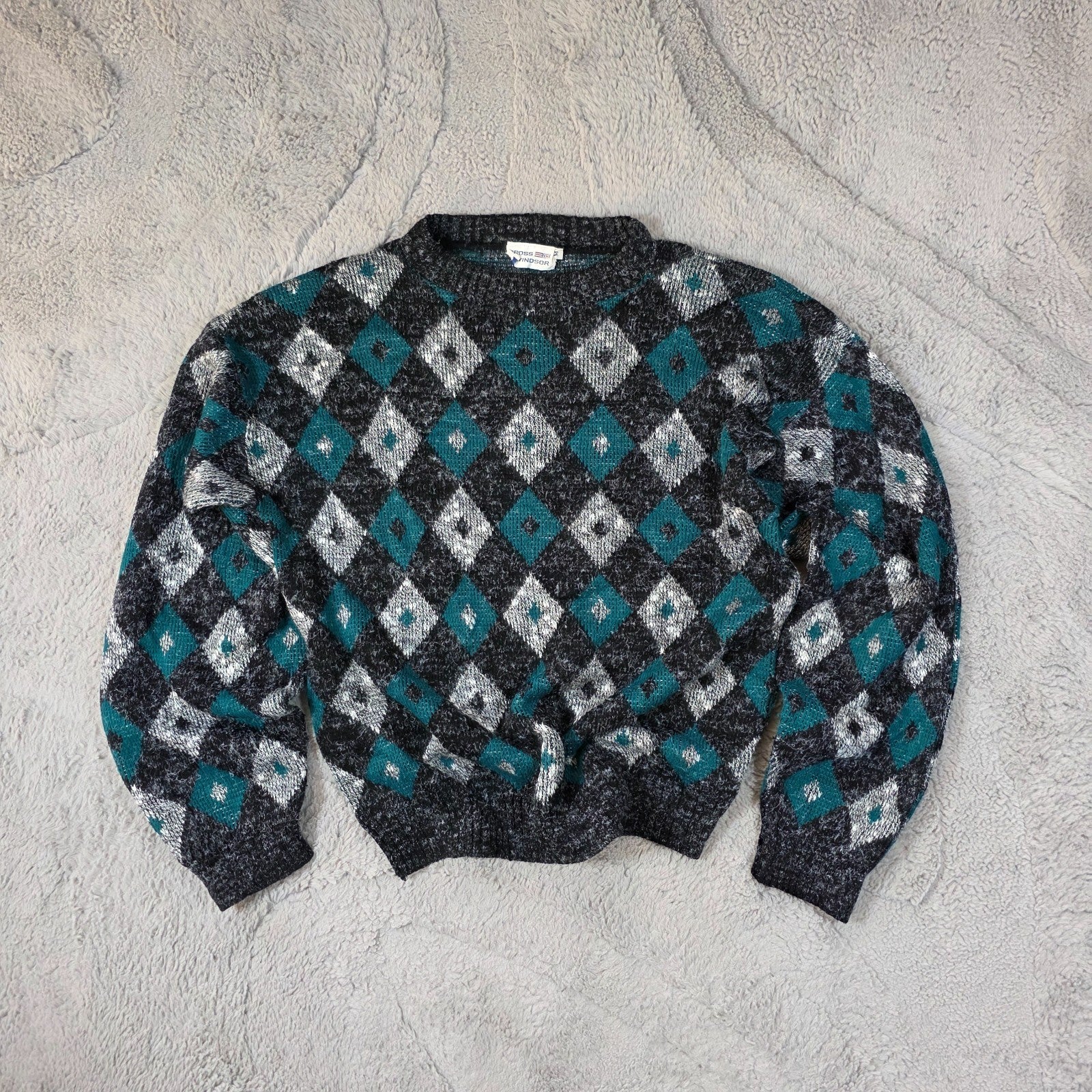Vintage Cross and Windsor Patterned Knit Sweater Men’s Medium Retro Pullover