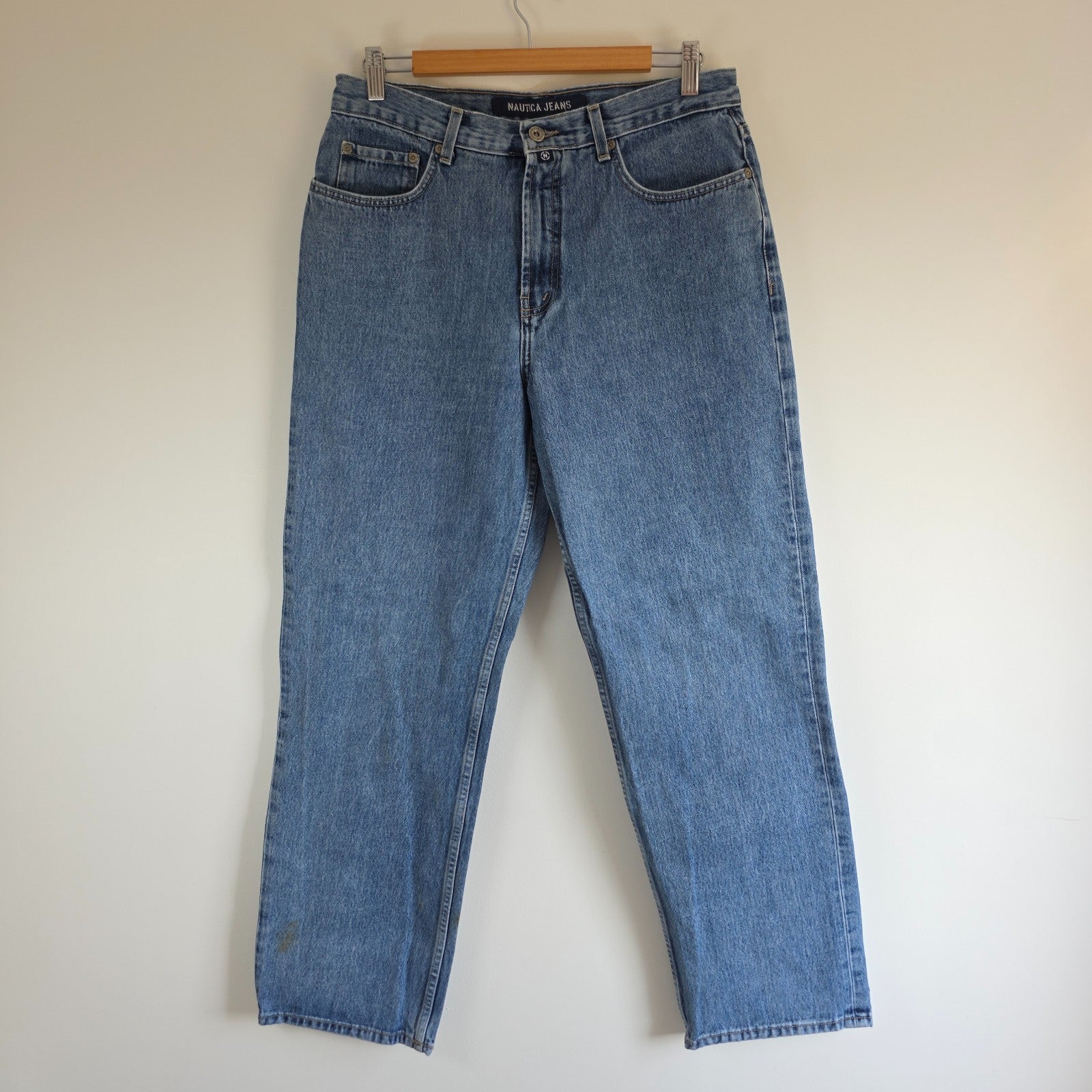 Nautica blue straight jeans 90s style with easy fit and 100% cotton material.