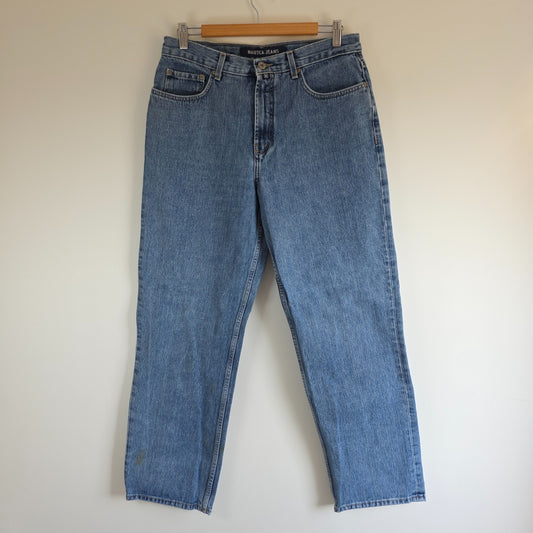 Nautica blue straight jeans 90s style with easy fit and 100% cotton material.