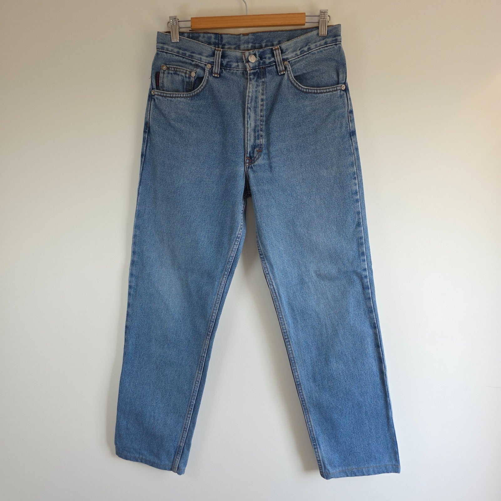 Robe Di Kappa blue straight jeans with vintage wash and subtle logo detail.
