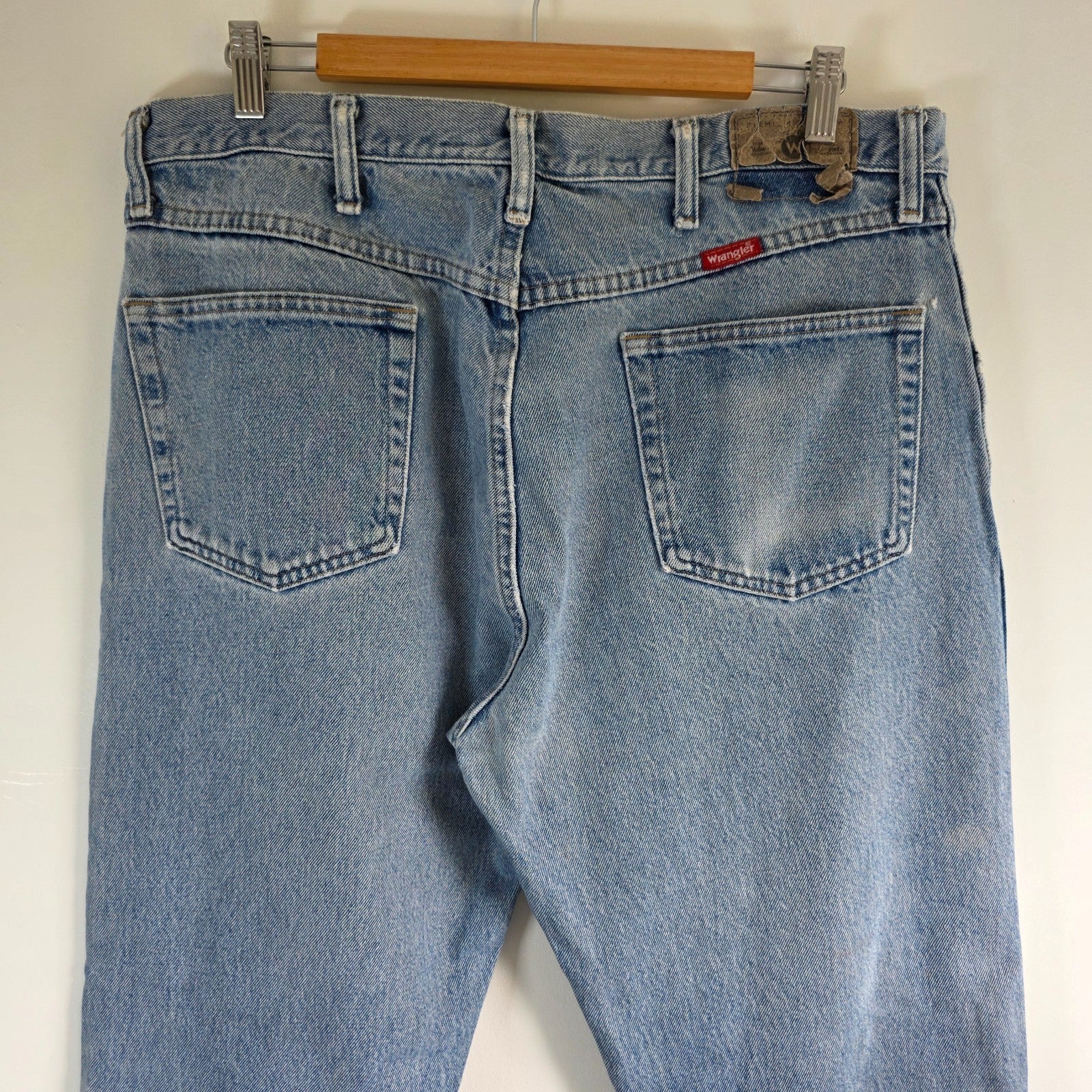 Vintage Wrangler Regular Fit Jeans W37 L30 Light Blue Denim Straight Leg Men's