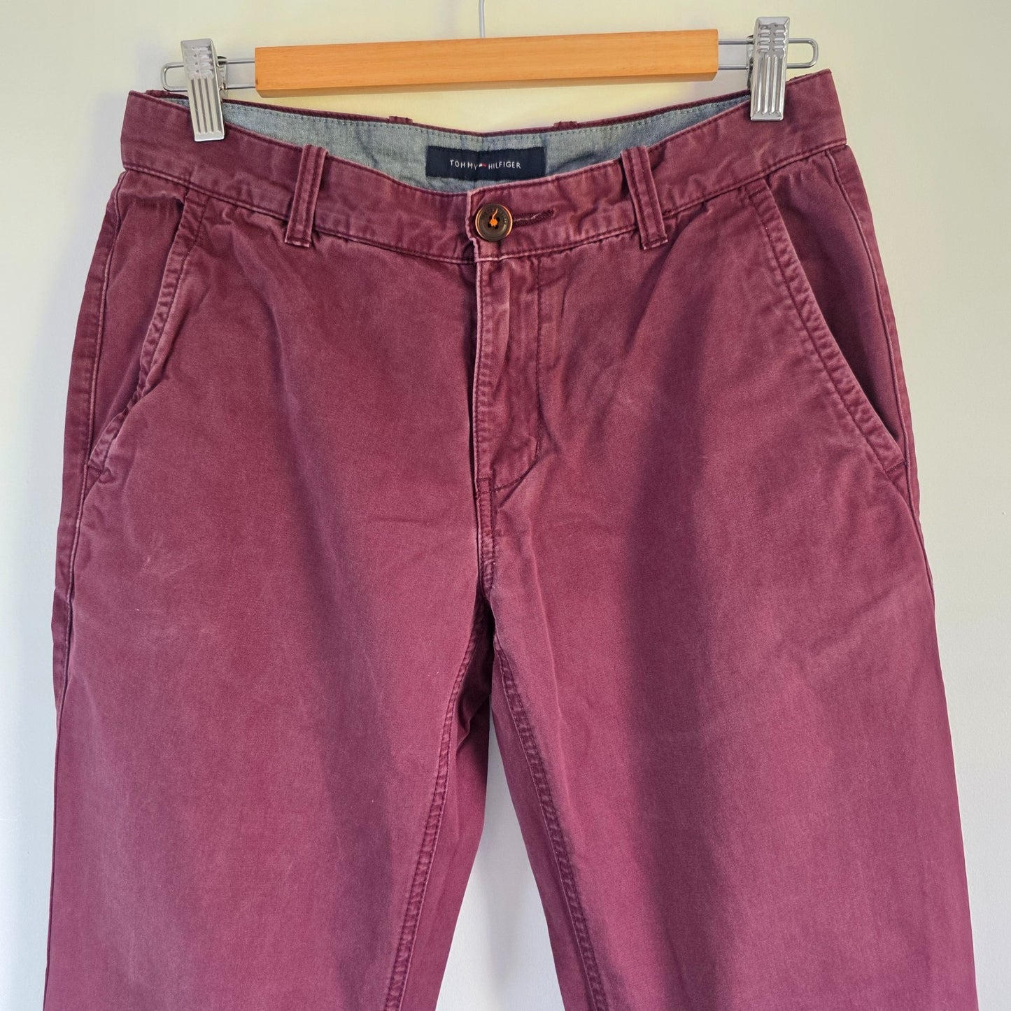 Tommy Hilfiger Chino Trousers W29 L29 Burgundy Red Straight Fit Men's Cotton