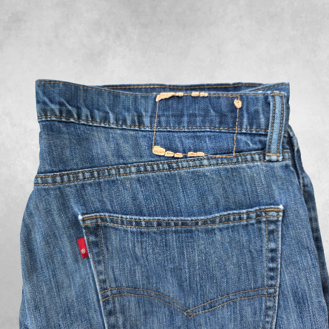 Levi’s 511 Jeans W36 Cropped Blue Raw Hem Distressed Y2K Streetwear Men’s