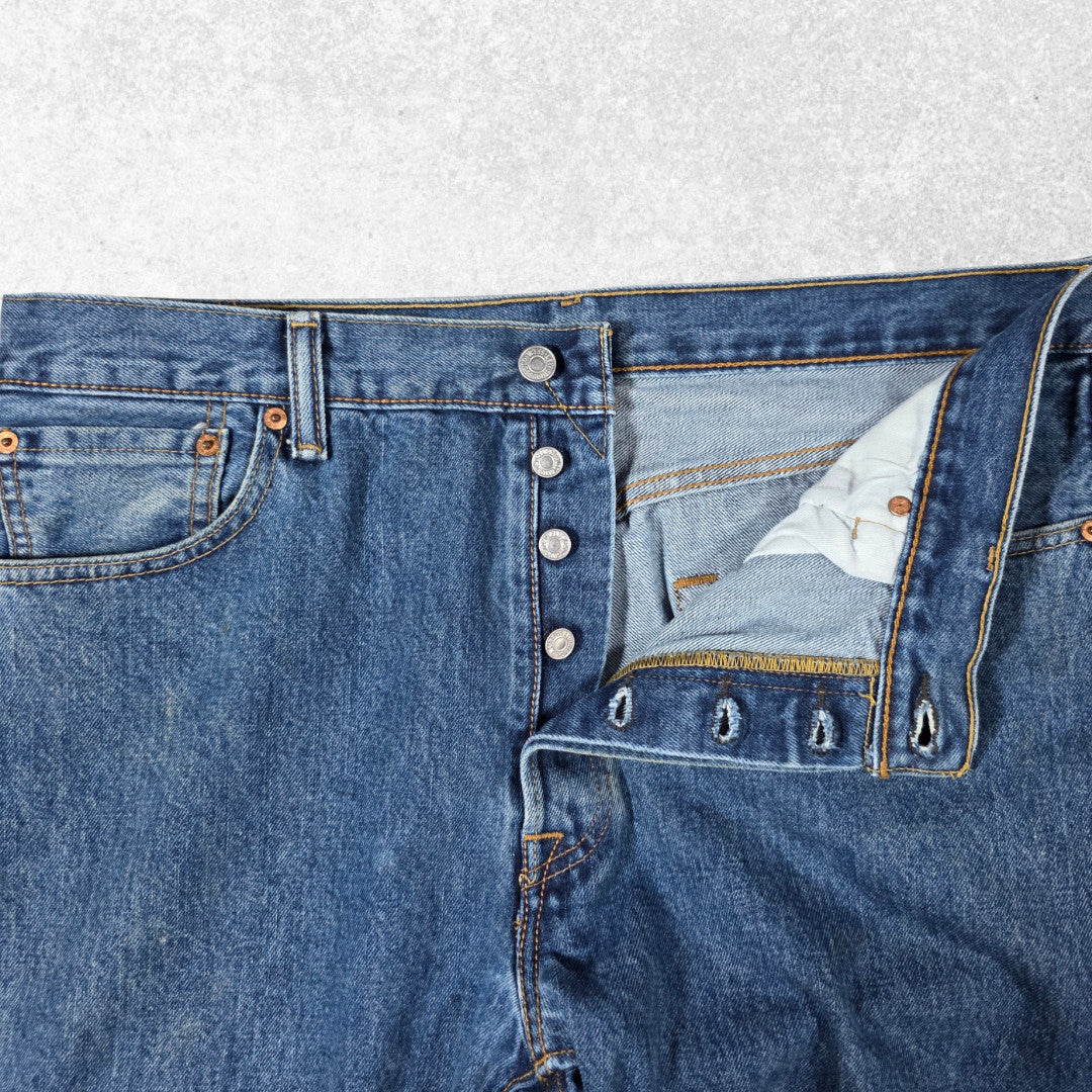 Levi’s 501 Original Fit Jeans W36 L30 Blue Button Fly Straight Leg Men’s