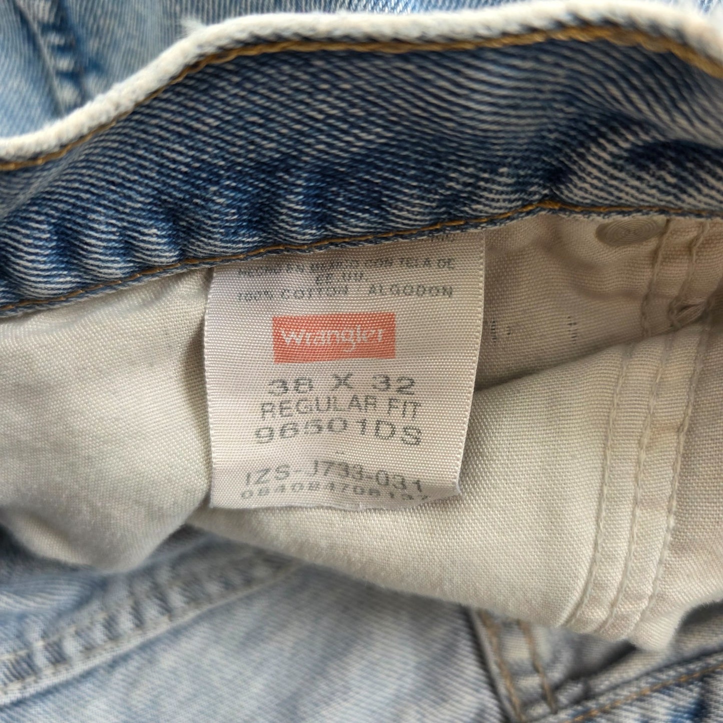 Vintage Wrangler Regular Fit Jeans W37 L30 Light Blue Denim Straight Leg Men's