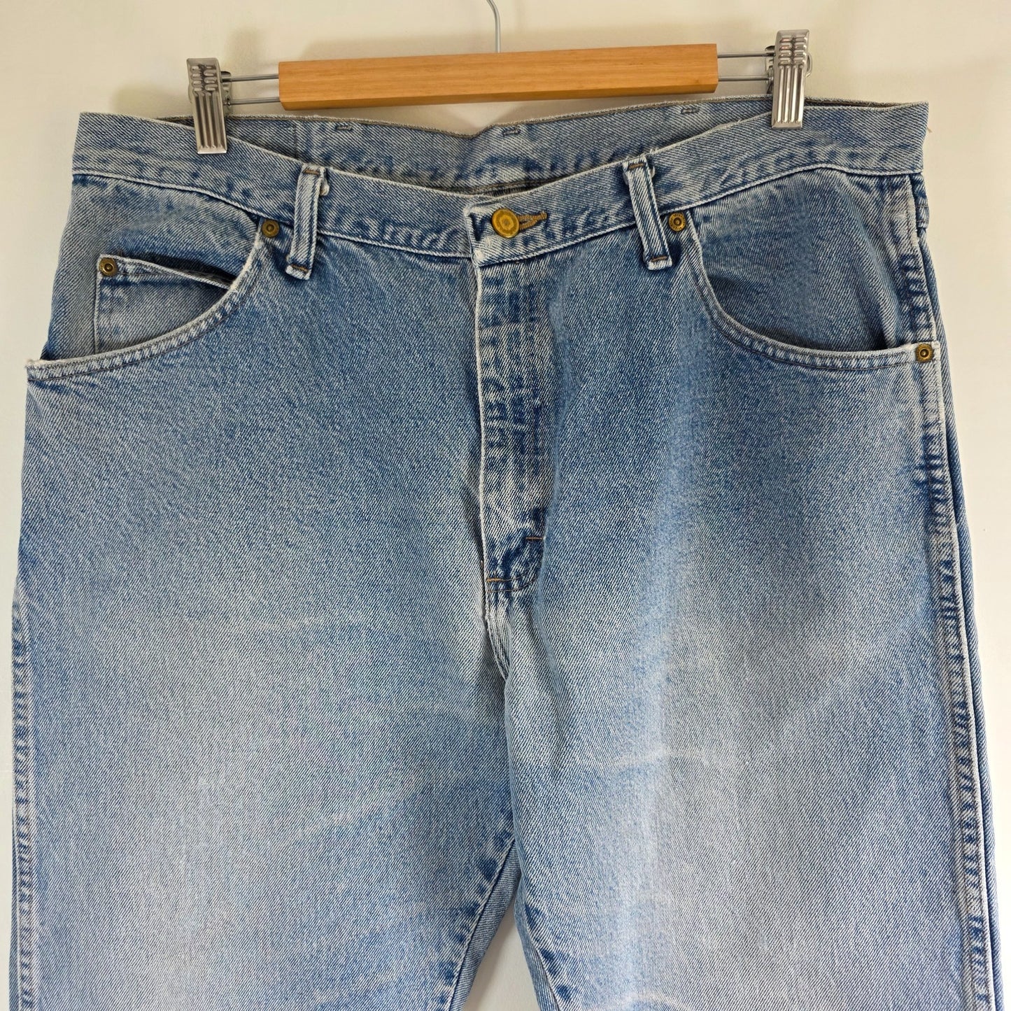 Vintage Wrangler Regular Fit Jeans W37 L30 Light Blue Denim Straight Leg Men's