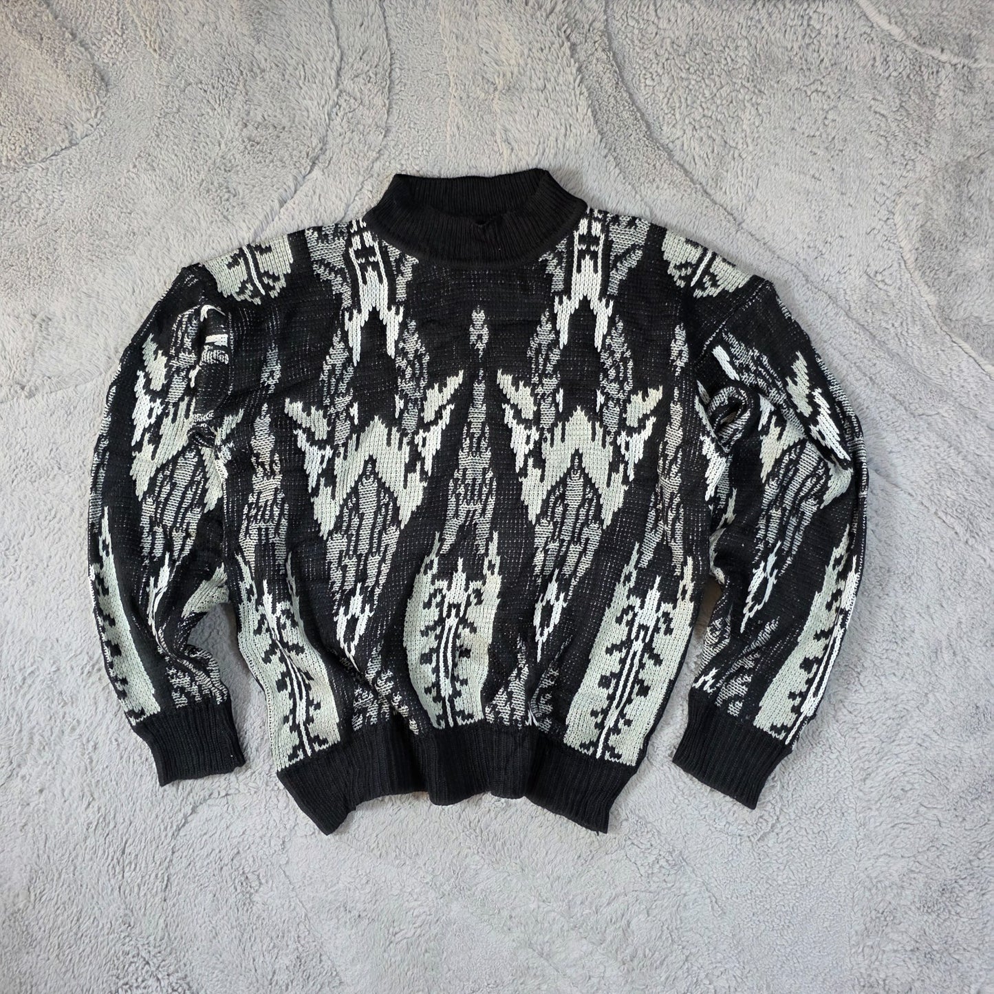 Vintage Abstract Pattern Knit Sweater Men’s Large Black White Retro Pullover
